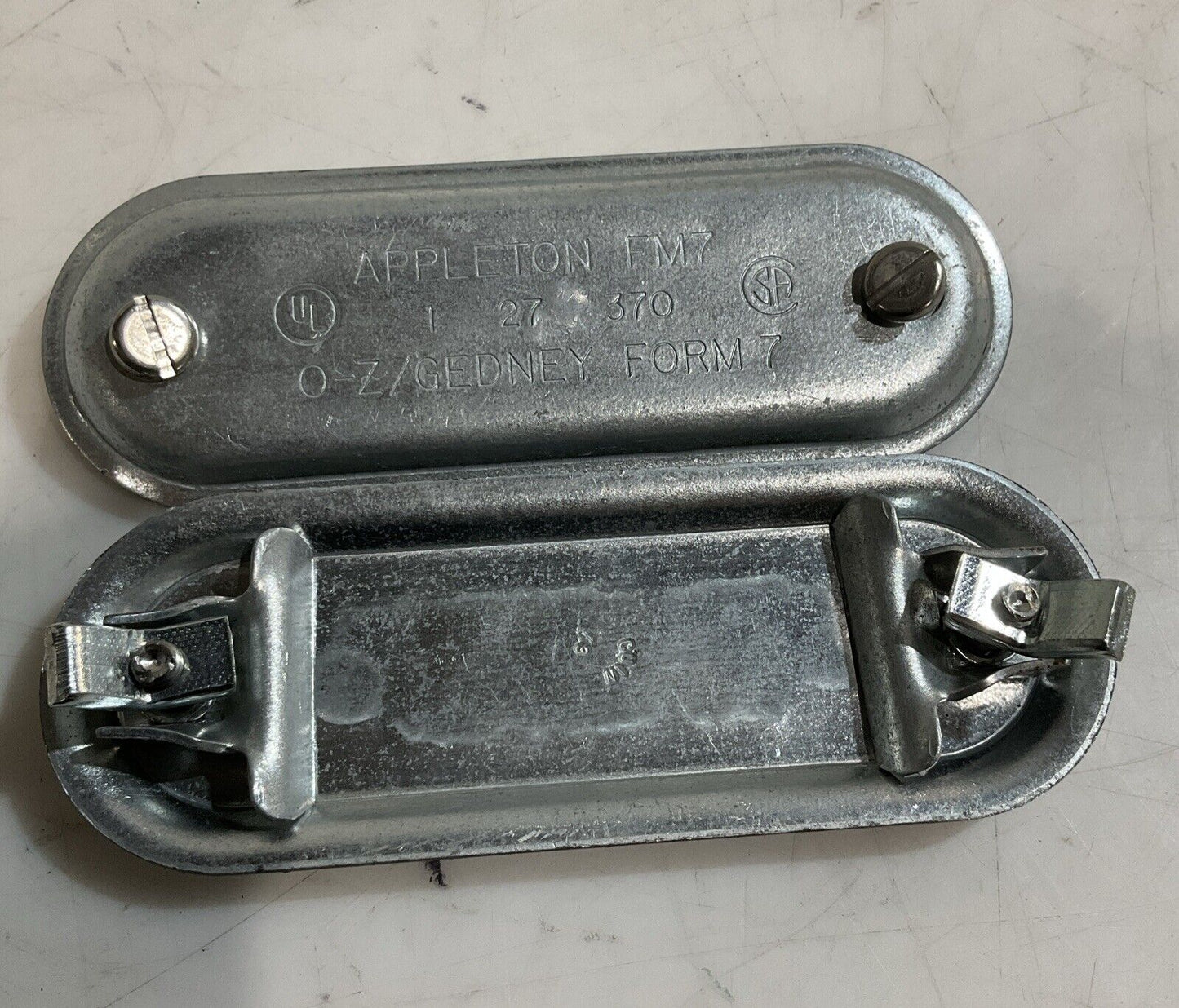 APPLETON FM7 OZ/ GEDNEY FORM 7 CONDUIT OULET FITTING COVER LOT OF 2 U3S