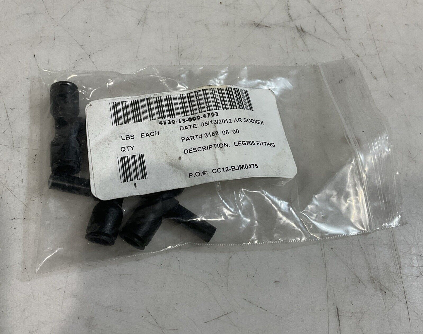 LEGRIS 3188 08 00 PLUG-IN TEE TUBE FITTING LOT OF 4 U3S