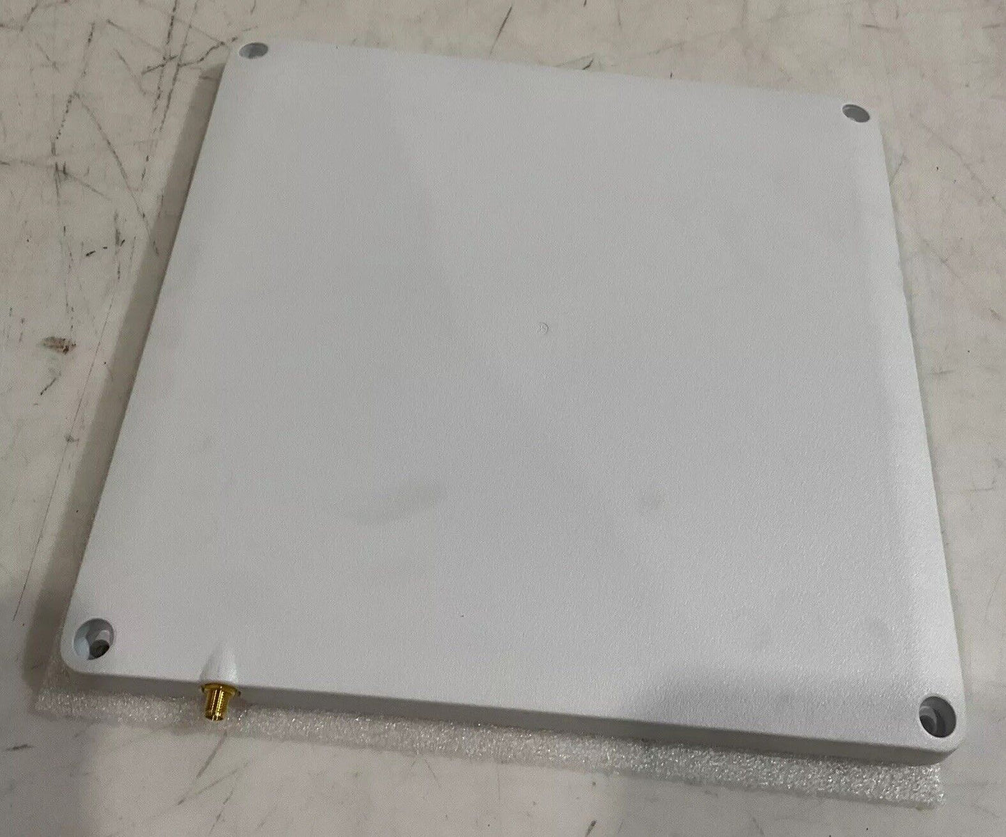 TIMES-7 SLIMLINE A5010 CIRCULAR POLARIZED UHF ANTENNA FCC 902-928 MHZ 881-U3S