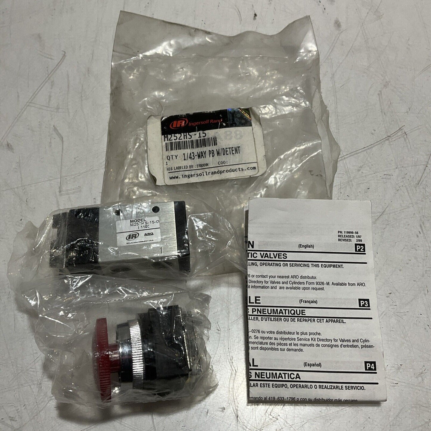IR- INGERSOLL RAND M252HS-15-G PNEUMATIC VALVE 3-WAY 1/43 IN NPT 476-U3S