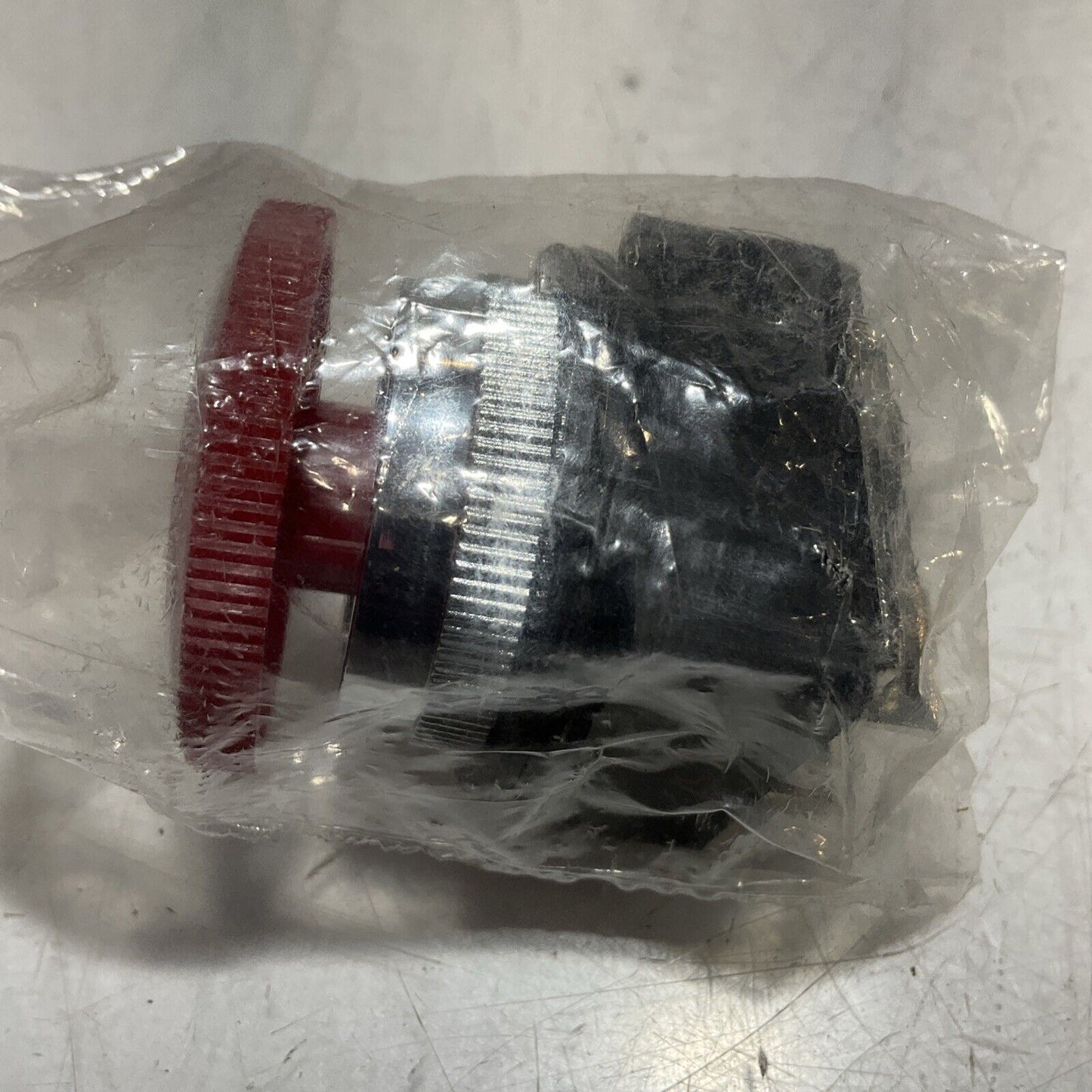 IR- INGERSOLL RAND M252HS-15-G PNEUMATIC VALVE 3-WAY 1/43 IN NPT 476-U3S