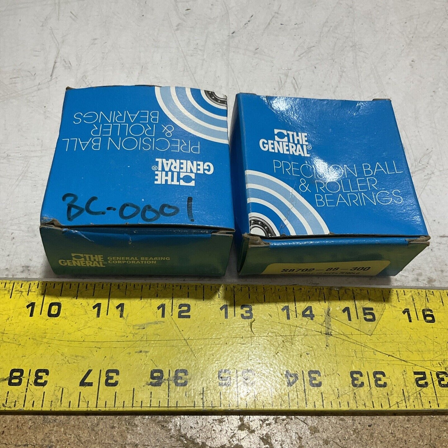 THE GENERAL S8702-88-300 PRECISION BALL AND ROLLER BEARINGS LOT OF 2 678 -U3S