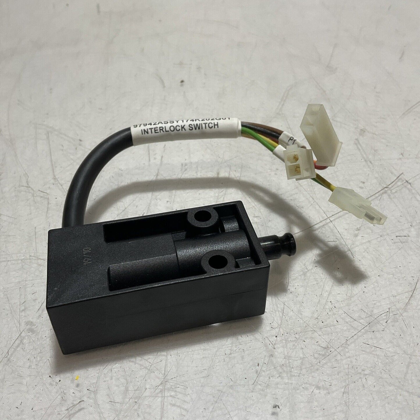 UNBRANDED 97942- 174K202G01 - 144S11 INTERLOCK SWITCH ASSEMBLY 24V;5W U3S