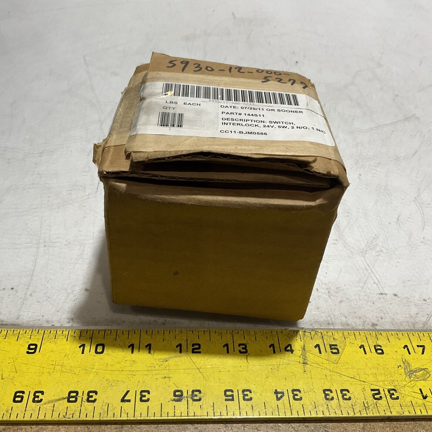 UNBRANDED 97942- 174K202G01 - 144S11 INTERLOCK SWITCH ASSEMBLY 24V;5W U3S