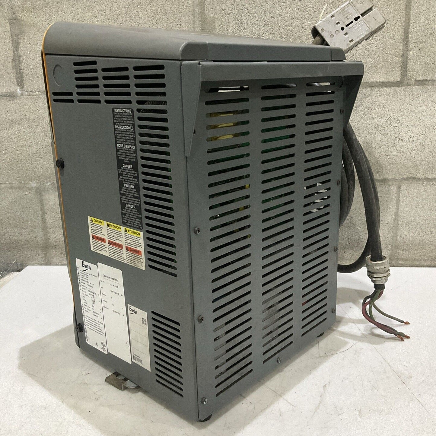 ENERSYS EI3-HL-4YE ENFORCER IMPAQ FORKLIFT L-A BATTERY CHARGER 3PH 480V 50/60 HZ