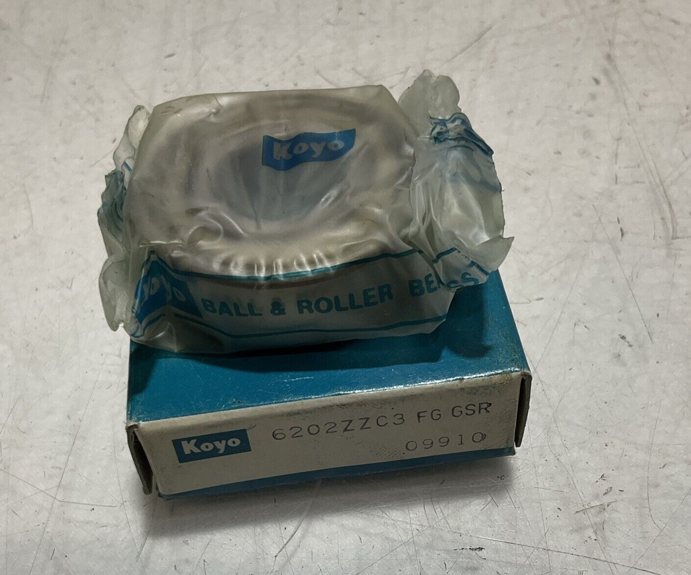 KOYO 6202ZZC3-FGGSR DEEP GROVE BALL BEARING LOT OF 2 U3S