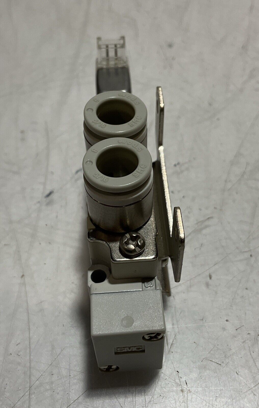 SMC SY5120-5MOU-C8-F2 SOLENOID VALVE 222-U3S