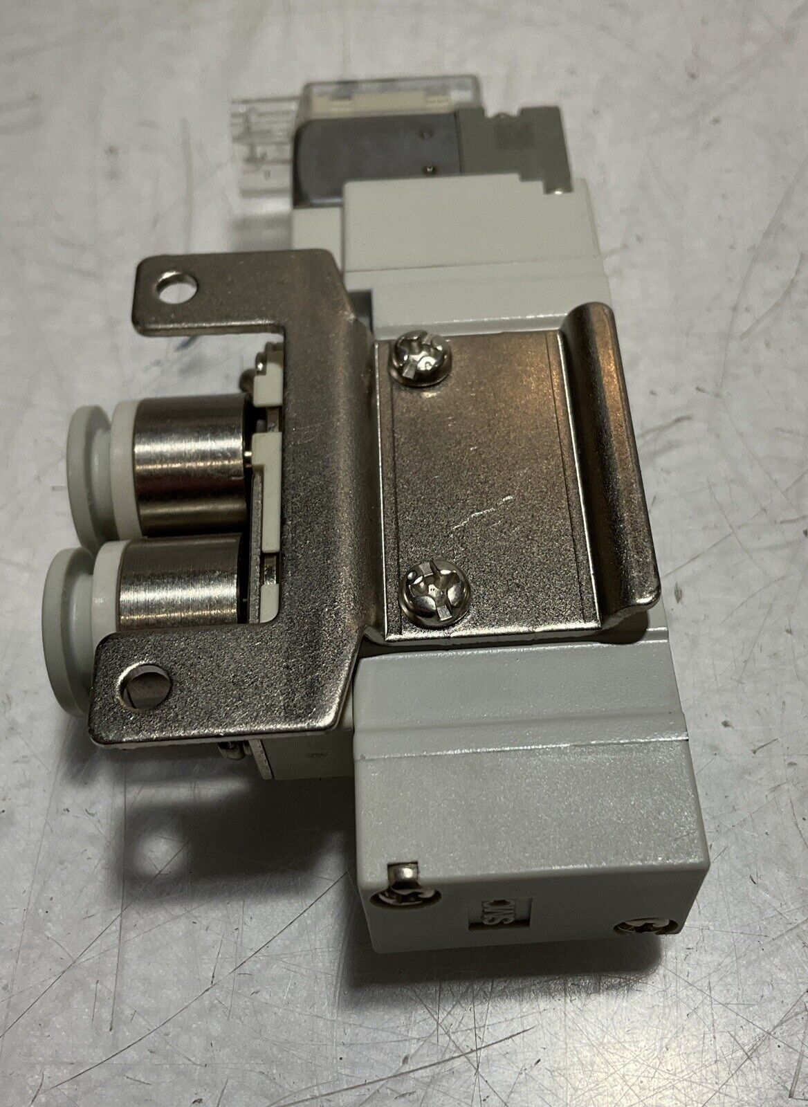 SMC SY5120-5MOU-C8-F2 SOLENOID VALVE 222-U3S
