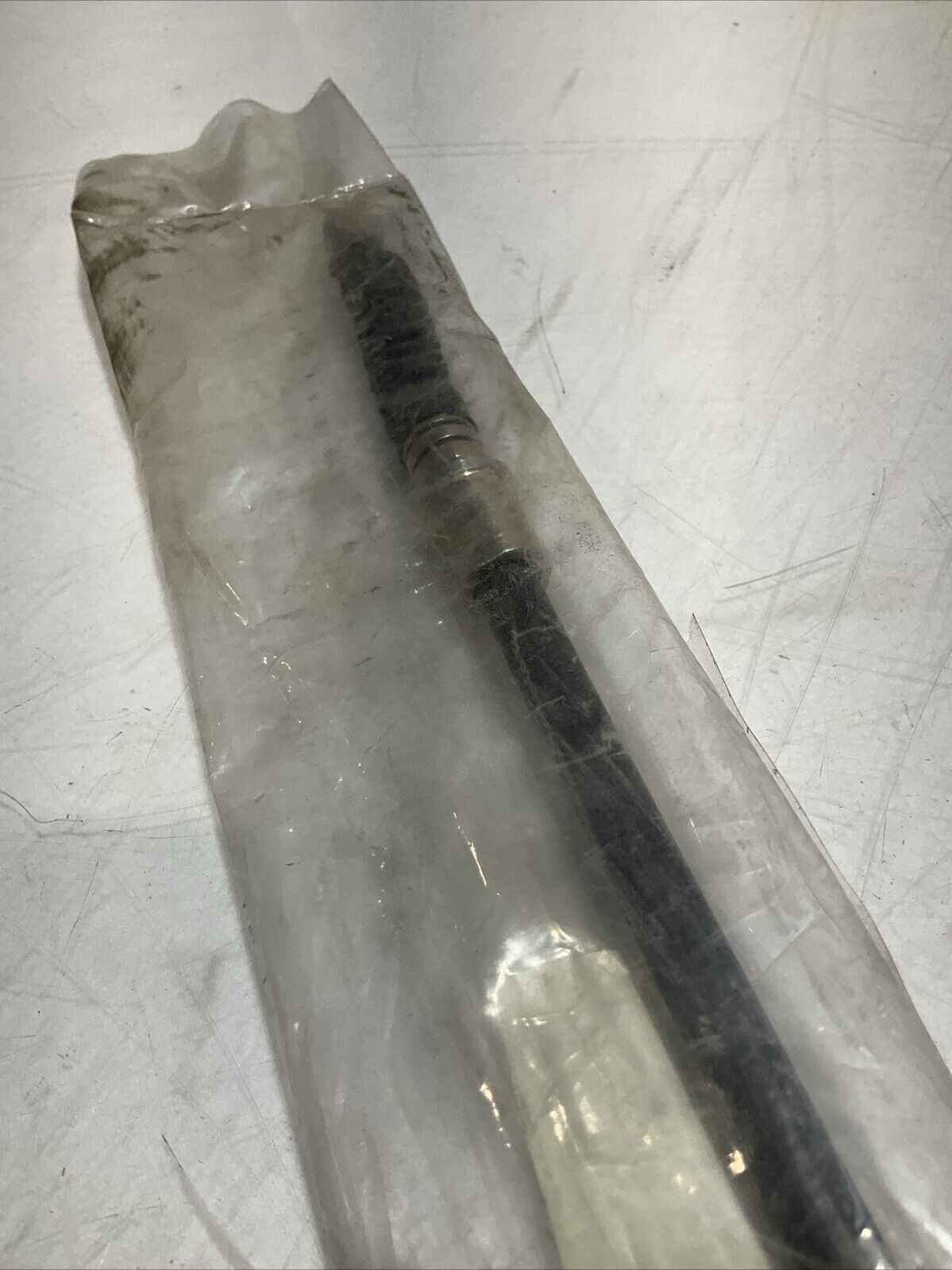 JOHN DEERE AM136945 ORIGINAL EQUIPMENT CABLE ASSEMBLEY 476-U3S