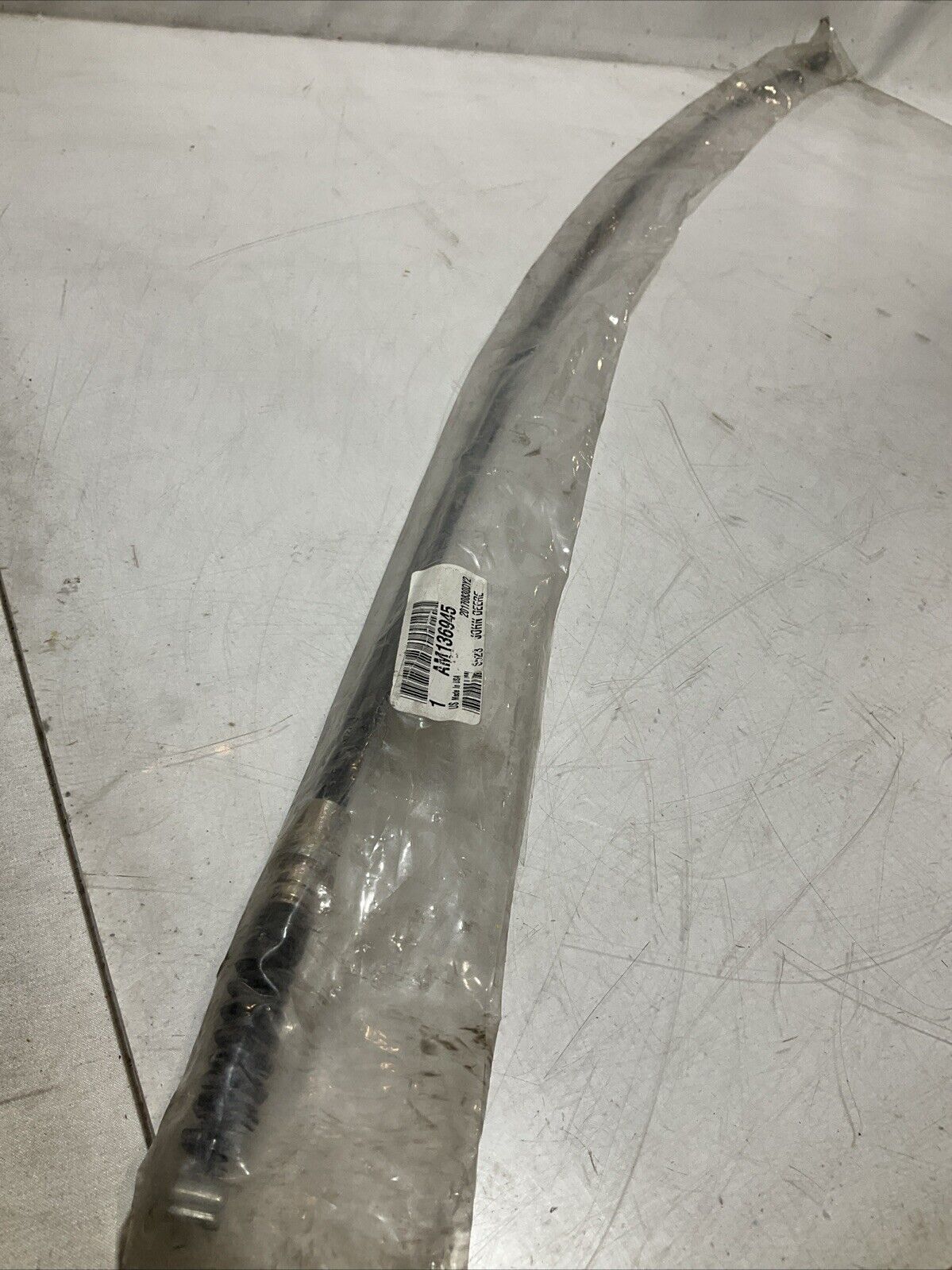 JOHN DEERE AM136945 ORIGINAL EQUIPMENT CABLE ASSEMBLEY 476-U3S