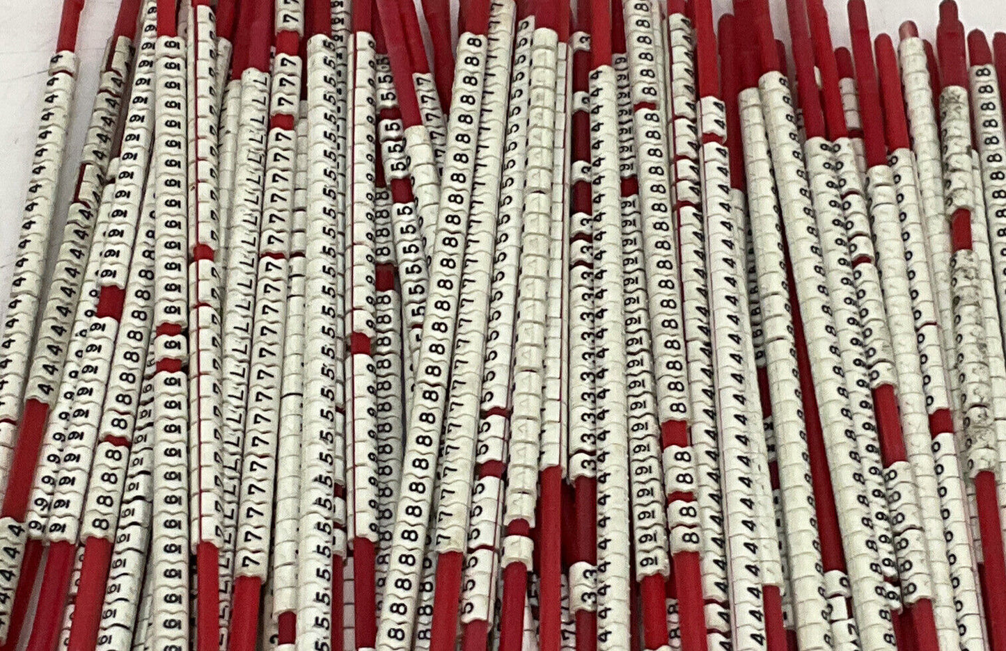 BRADY SCN 10 CLIP-SLEEVE L-20 WIRE MARKERS LOT OF 80 476