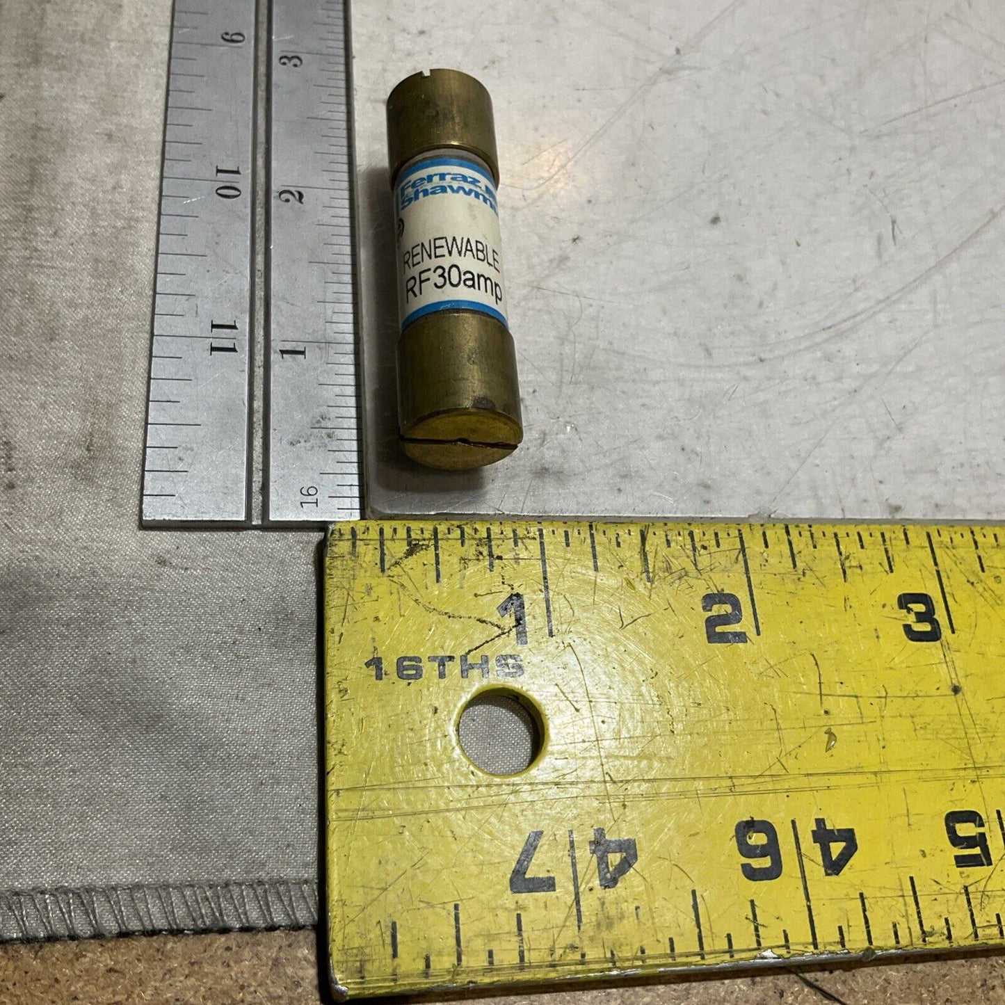 FERRAZ SHAWMUNT RF30AMP RENEWABLE FUSE 250V LOT OF 7 U3S