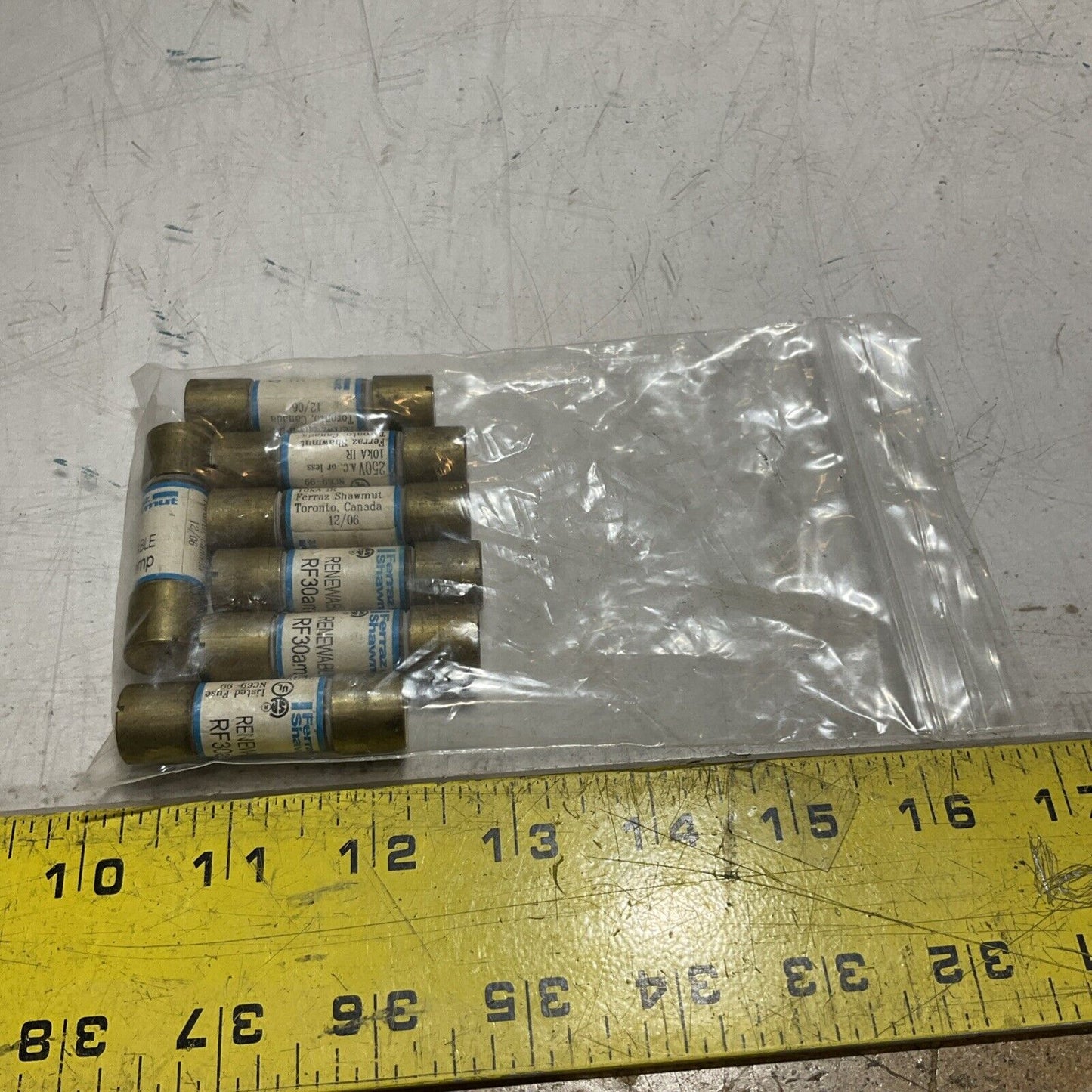FERRAZ SHAWMUNT RF30AMP RENEWABLE FUSE 250V LOT OF 7 U3S