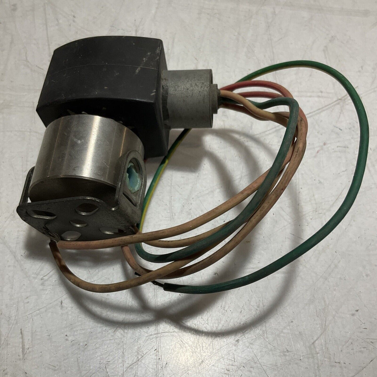 ASCO RED-HAT EF8262G80 SOLENOID AND AIR-CONTROLLED U3S