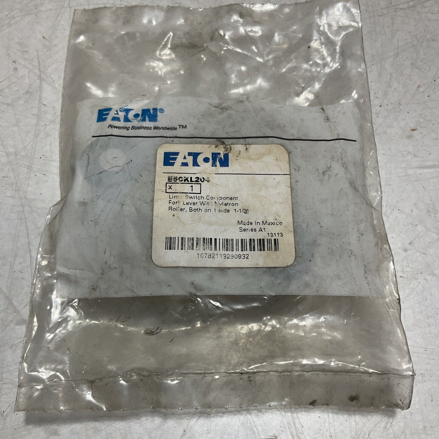 EATON E50KL204 LIMITED SWICH ARM, LOT OF 2 U3S