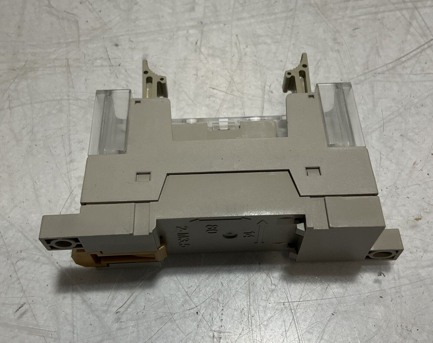 OMRON P7SA-10F-NDDC24V RELAY SOCKET 6A,250VAC 288V U3S