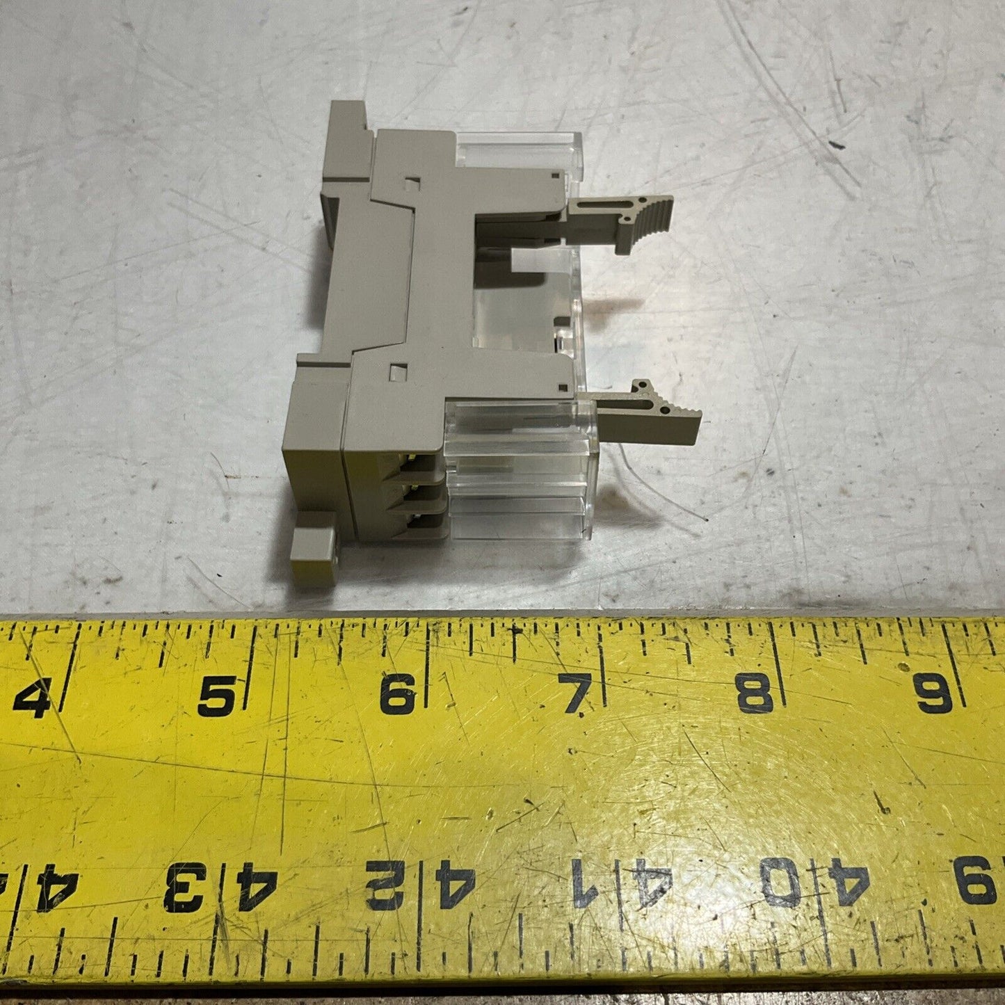 OMRON P7SA-10F-NDDC24V RELAY SOCKET 6A,250VAC 288V U3S