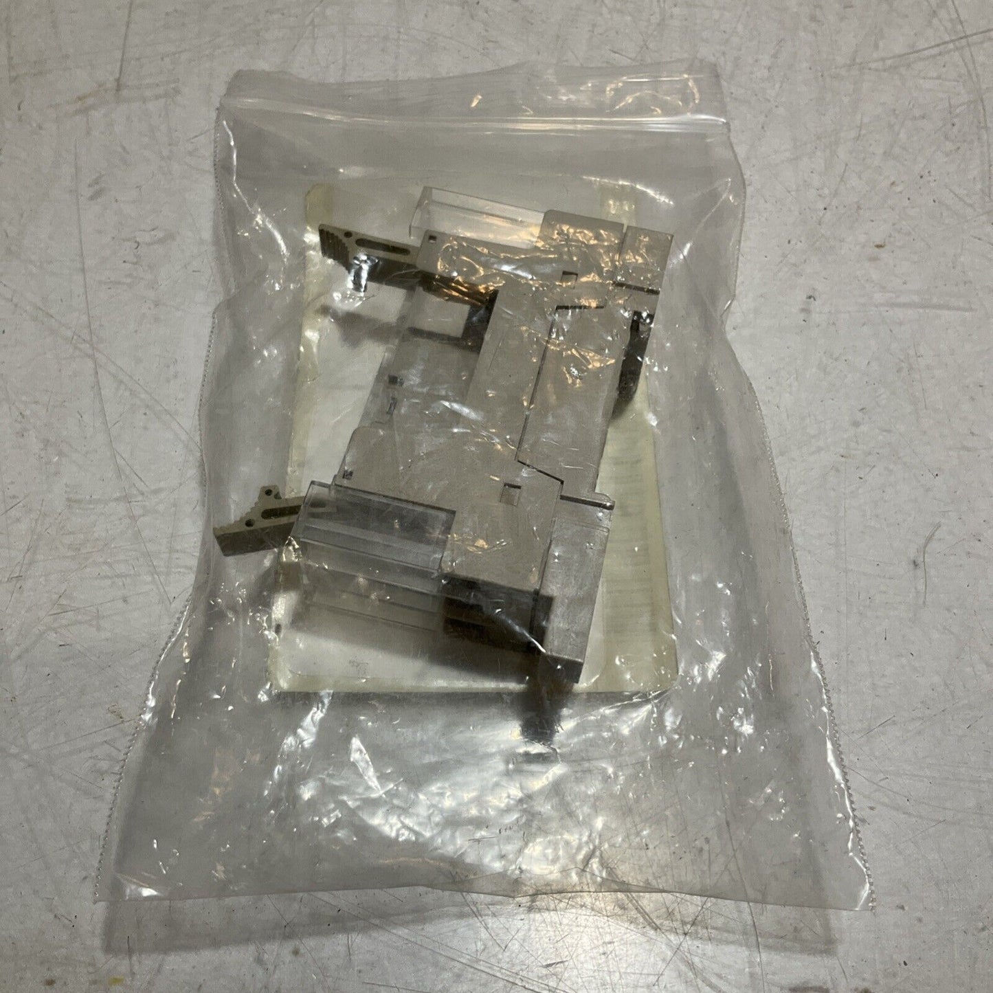 OMRON P7SA-10F-NDDC24V RELAY SOCKET 6A,250VAC 288V U3S