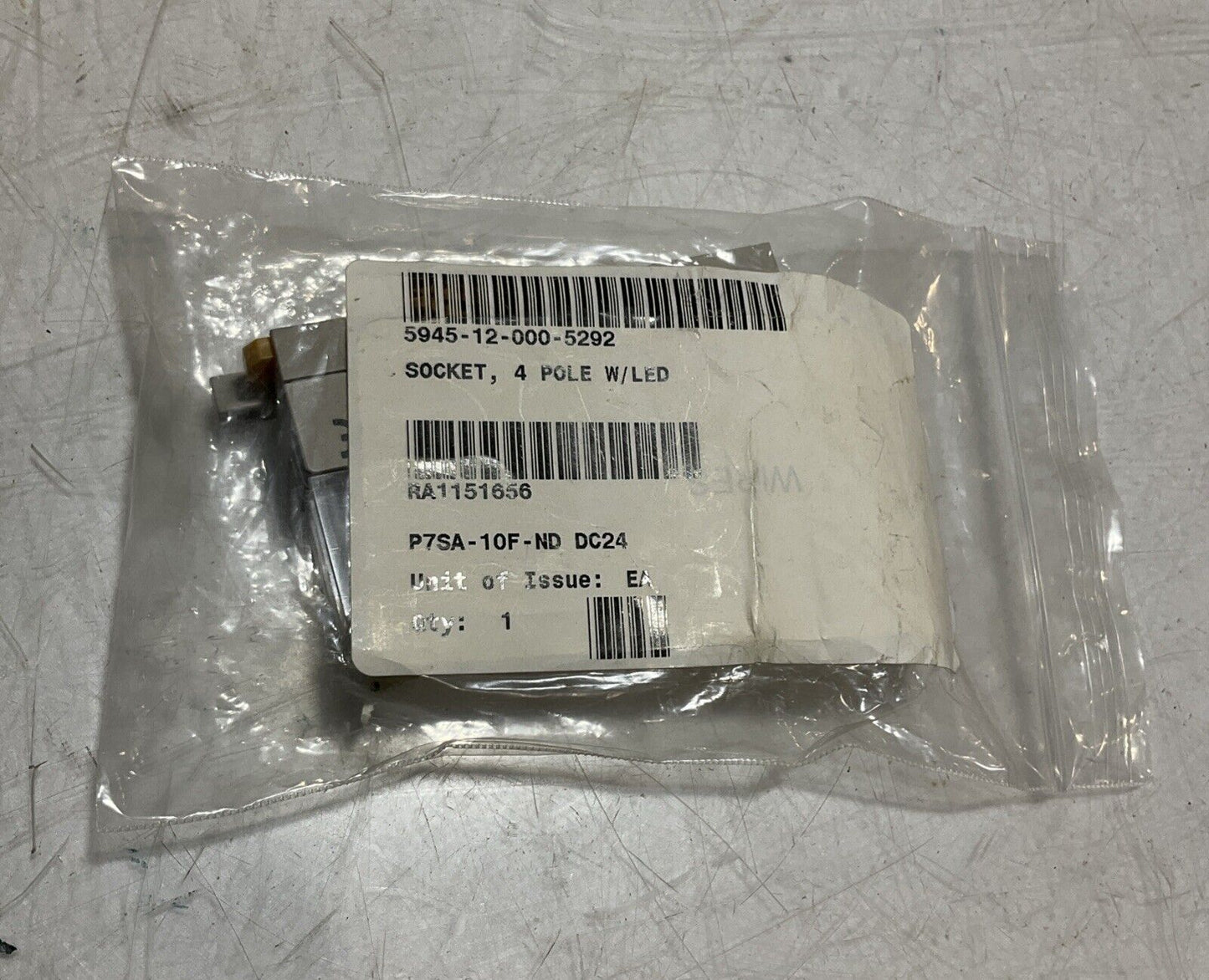 OMRON P7SA-10F-NDDC24V RELAY SOCKET 6A,250VAC 288V U3S