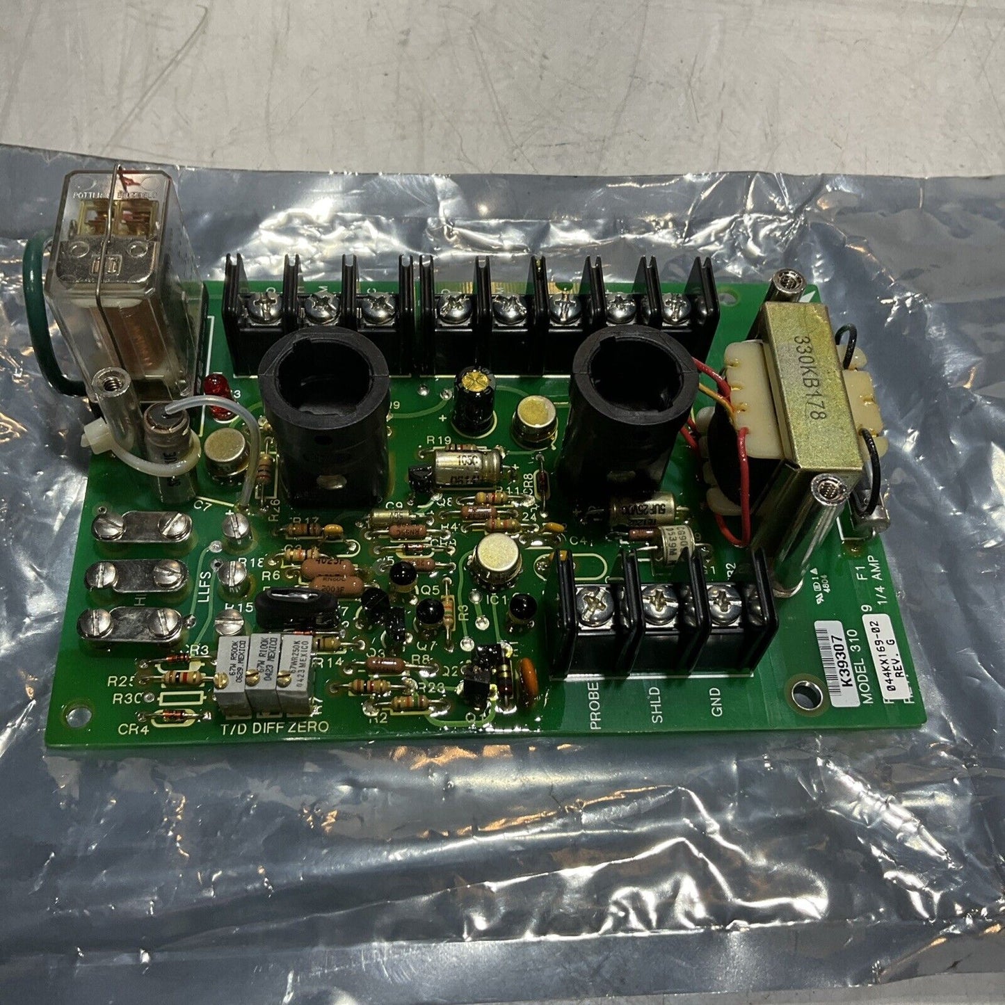 ROBERTSHAW LEVEL-TEK MODEL 310 PCB044KB169-02 REV. G CIRCUIT BREAKER BOARD 476
