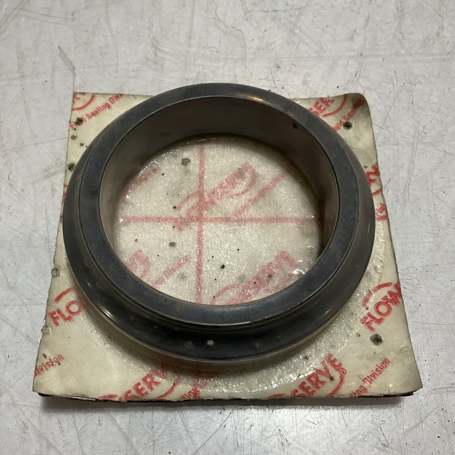 FLOWSERVE 107965GE CARBON A STAT FACE RING SEAL 678-U3S