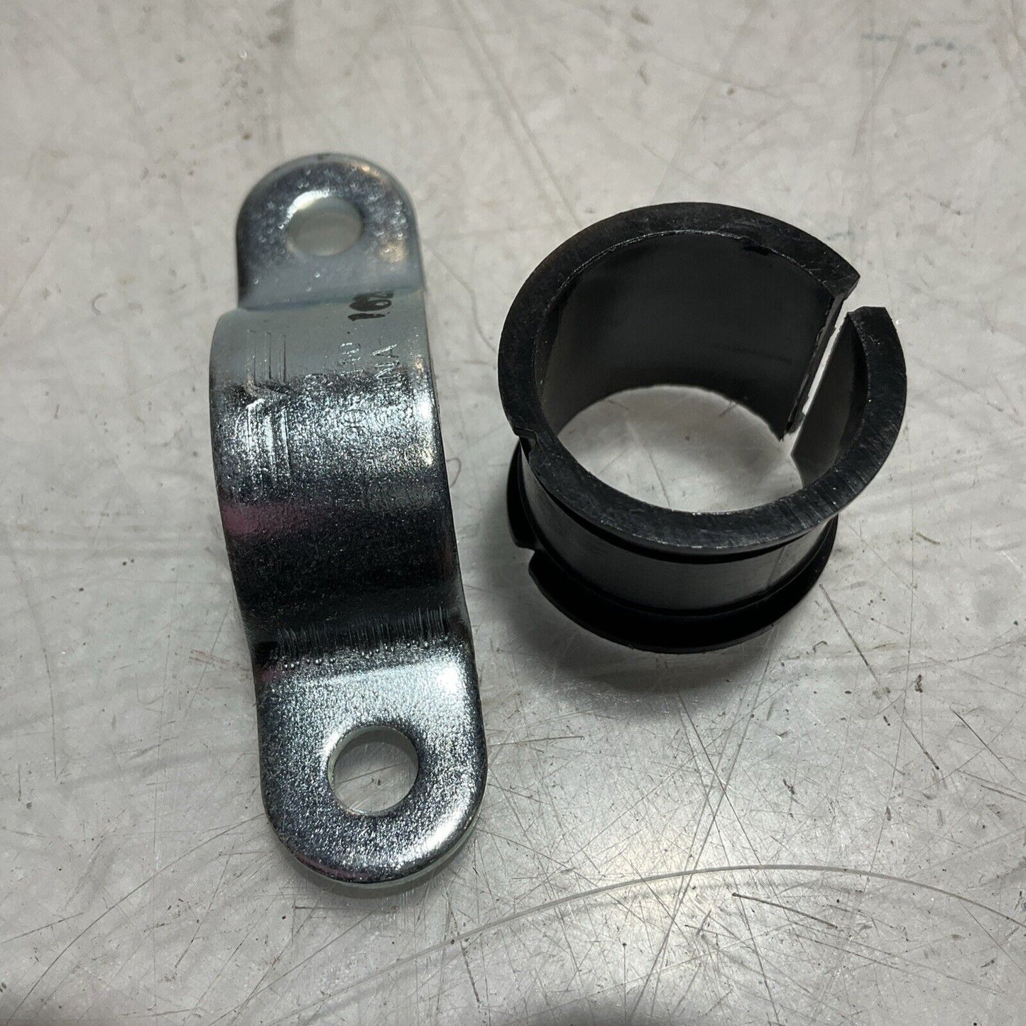 DORMAN 905-110 SHIFT TUBE CLAMP AND BUSHINGS LOT OF 3 476-U3S