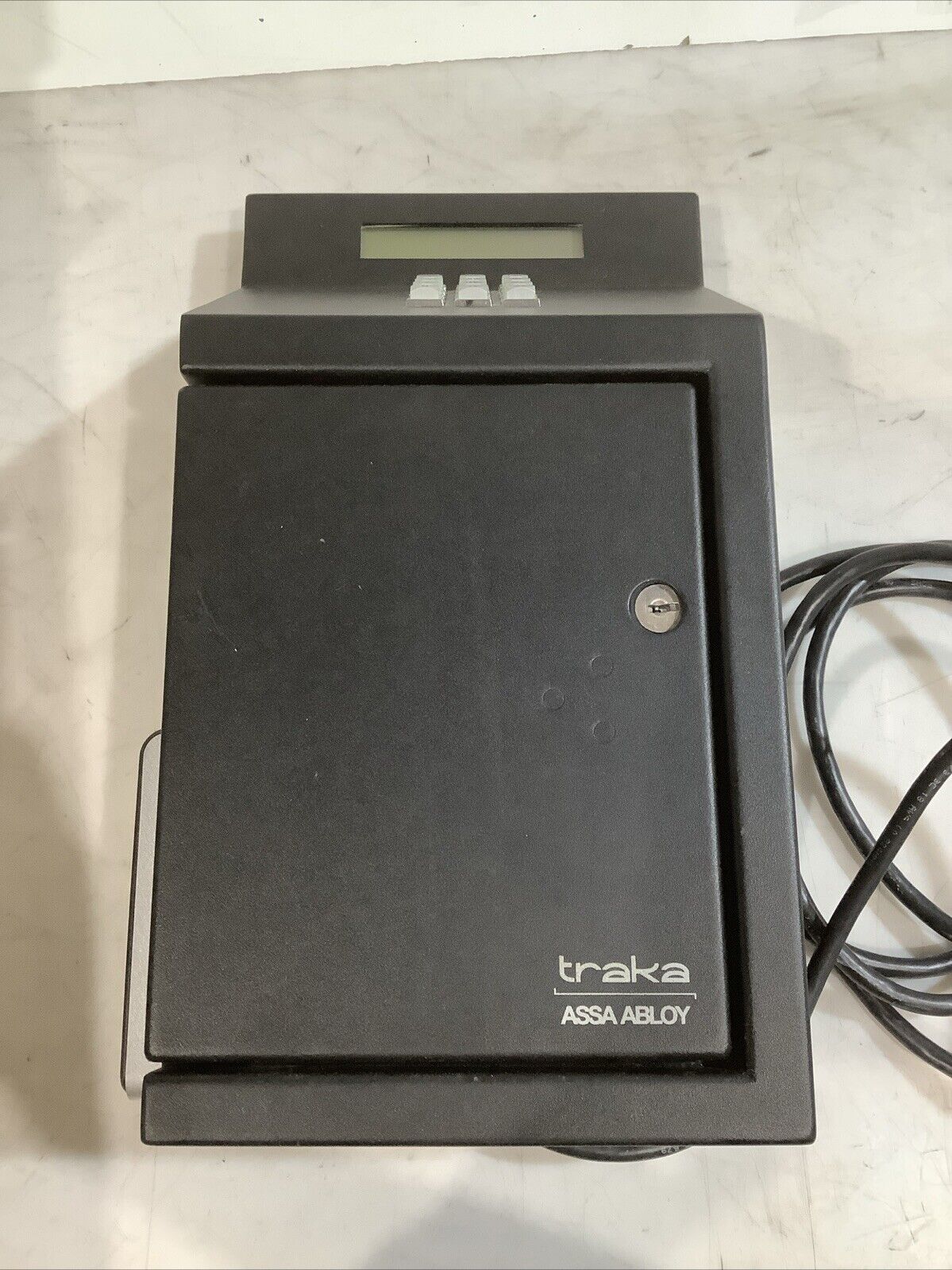 TRAKA R8111 R0128 ELECTRONIC KEY CONTROL SYSTEM CABINET L8H