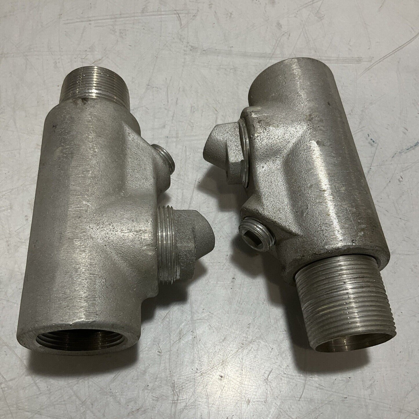 COOPER CROUSE HINDS EYD46 SA FEMALE&MALE CONDUIT SEAL FITTING M/F 1-1/4IN 678