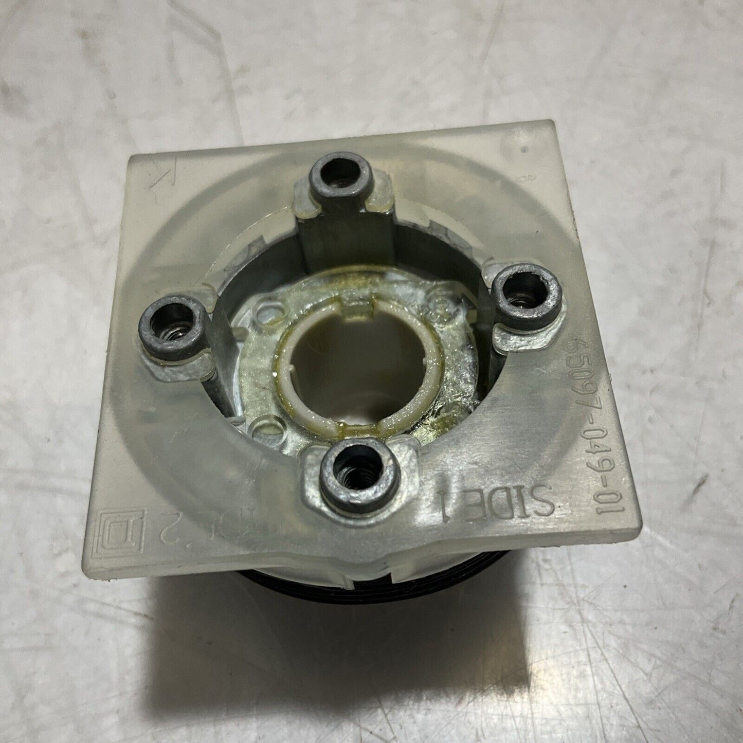 SQUARE D 9001KR1U MUSHROOM PUSH BUTTON OPERATOR 555-U3S