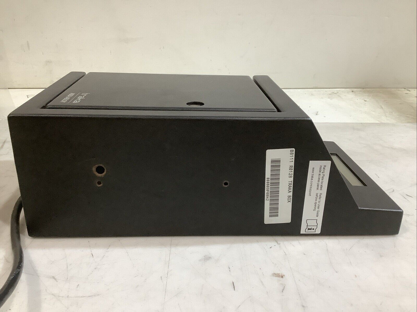 TRAKA R8111 R0128 ELECTRONIC KEY CONTROL SYSTEM CABINET L8H
