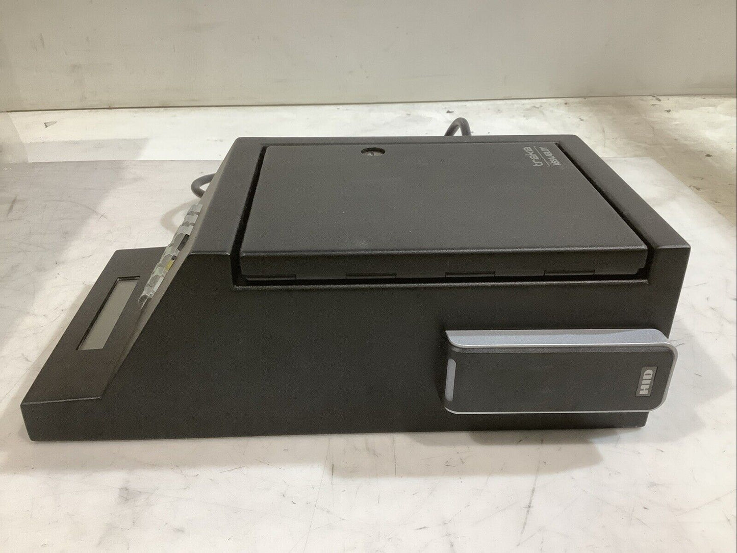 TRAKA R8111 R0128 ELECTRONIC KEY CONTROL SYSTEM CABINET L8H