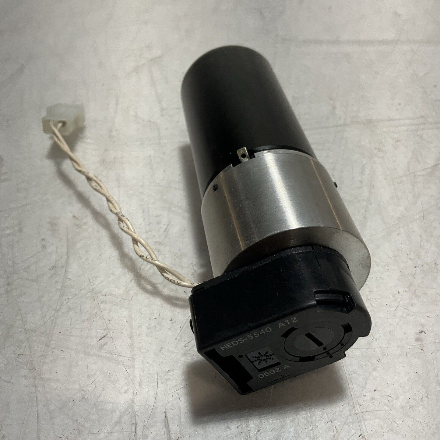 MAXON PRECISION U03058A DC MOTOR W/ HEDS-5540 A12 ENCODER LOT OF 2 U3S