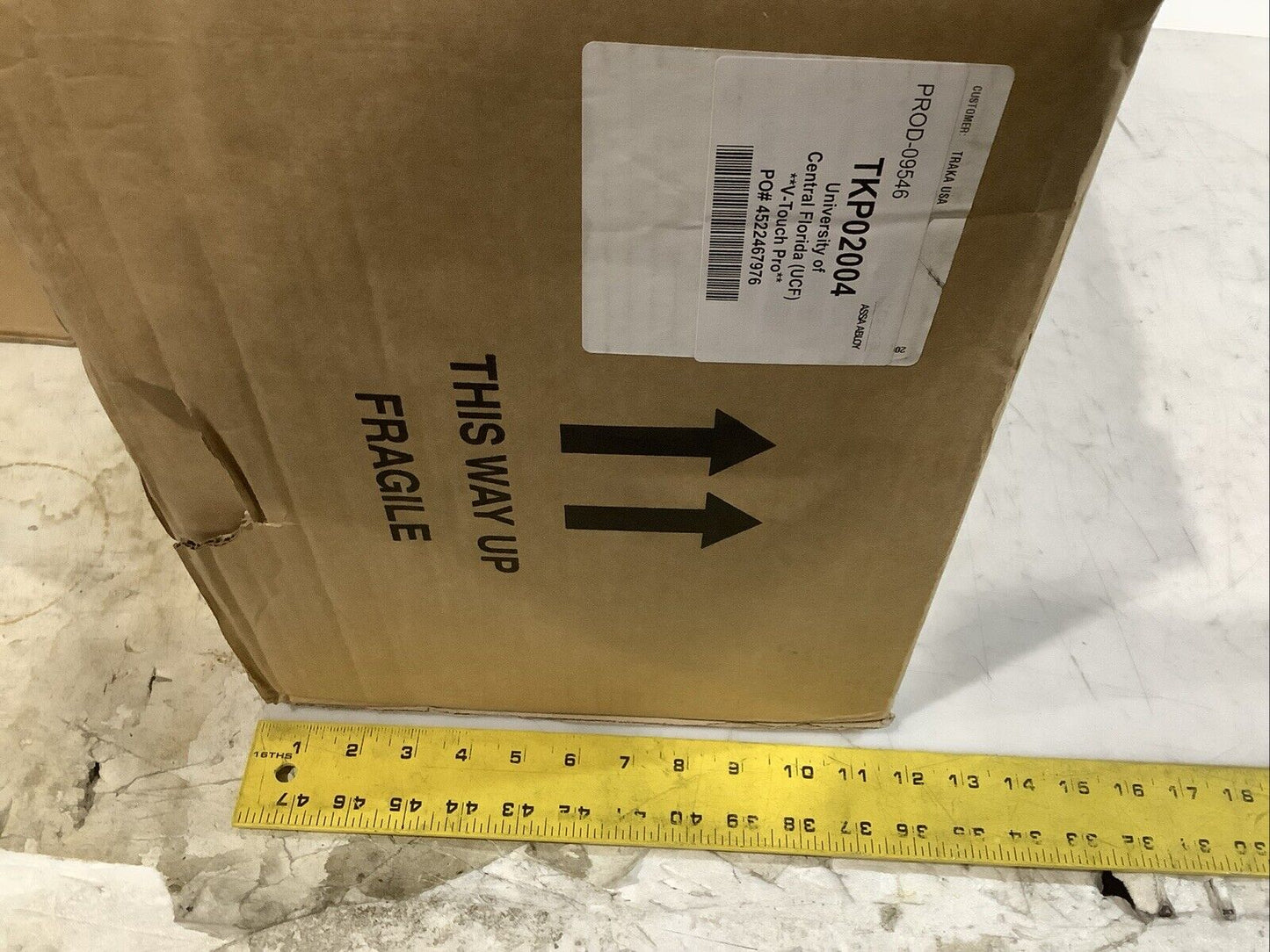 TRAKA R8111 R0128 ELECTRONIC KEY CONTROL SYSTEM CABINET L8H