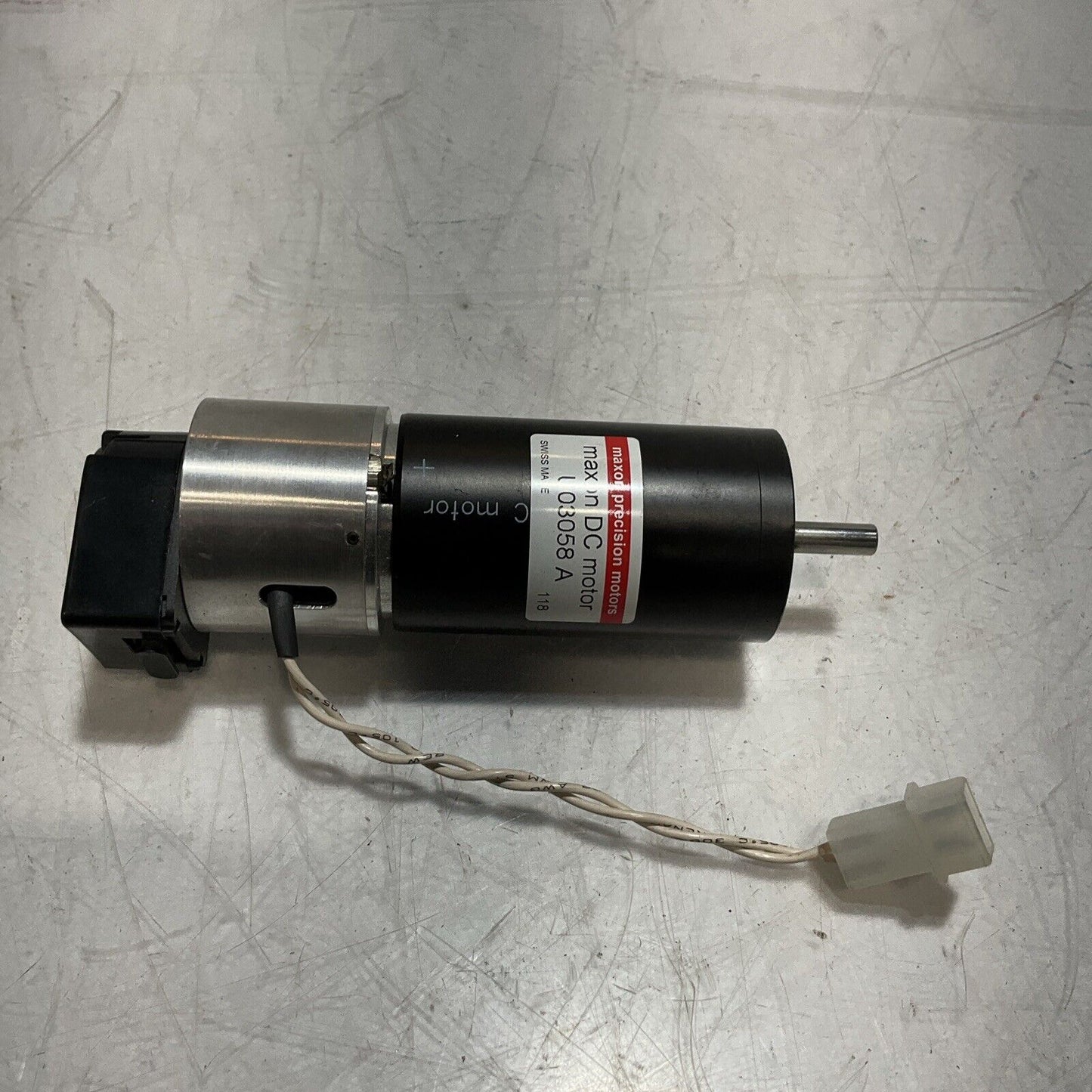MAXON PRECISION U03058A DC MOTOR W/ HEDS-5540 A12 ENCODER LOT OF 2 U3S