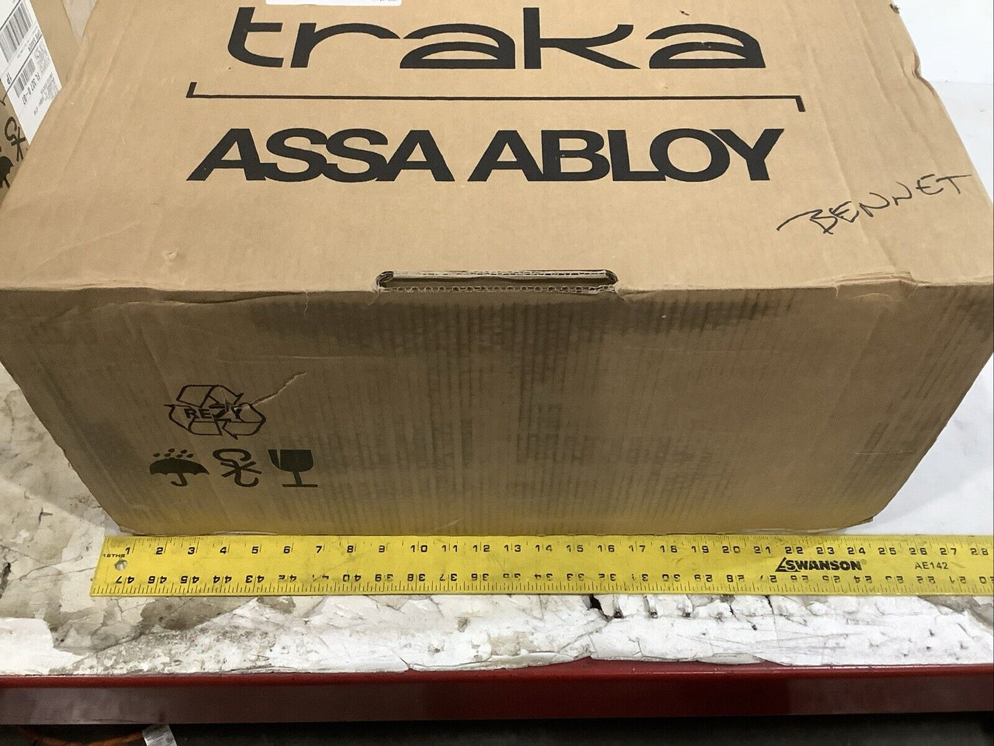 TRAKA ASSA ABLOY MN-KC-16-540 B8129 R0103 ELECTRONIC KEY CABINET L8H