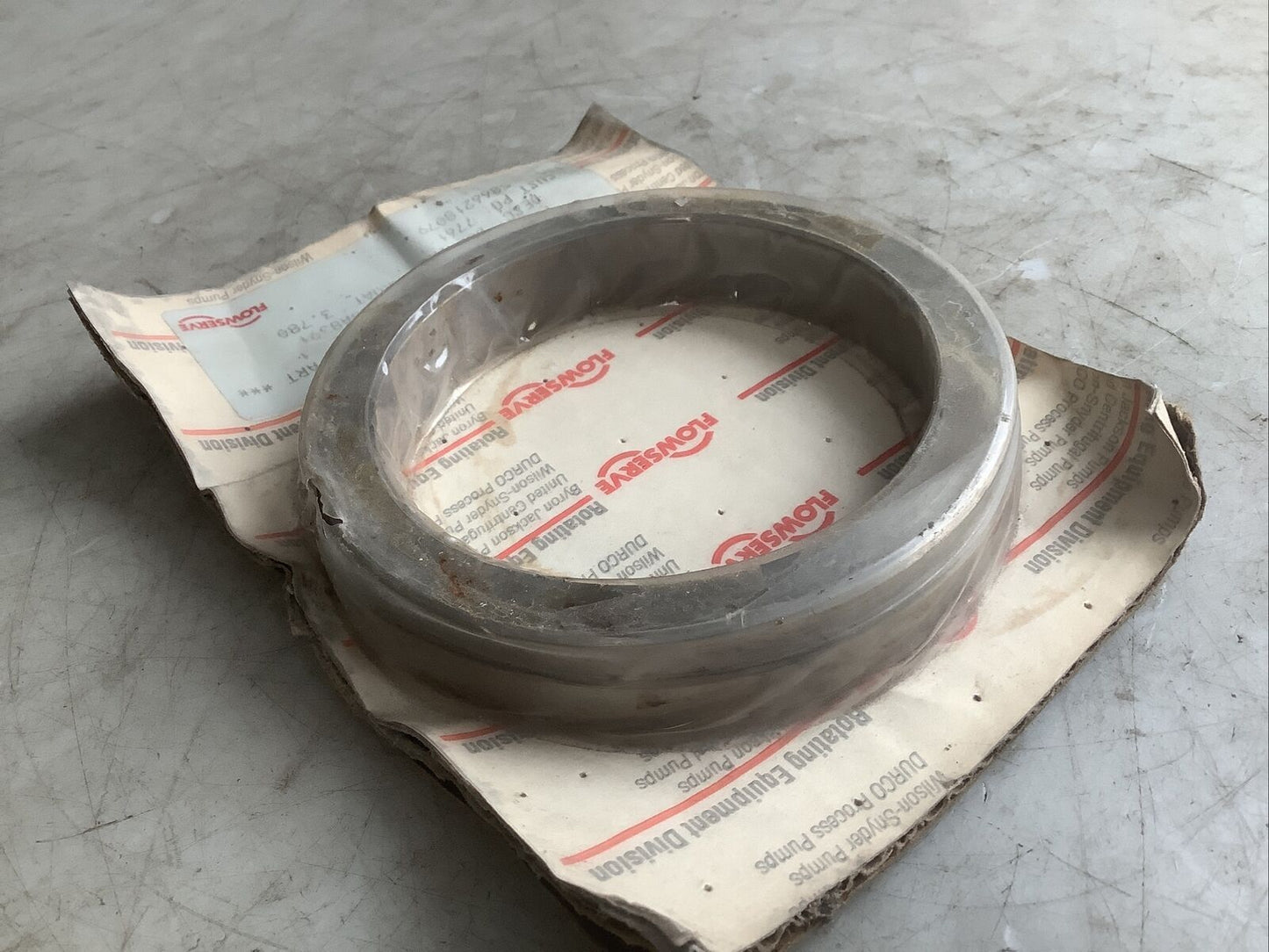 FLOWSERVE 4038929 THROAT BUSHING 3.780IN ID 678