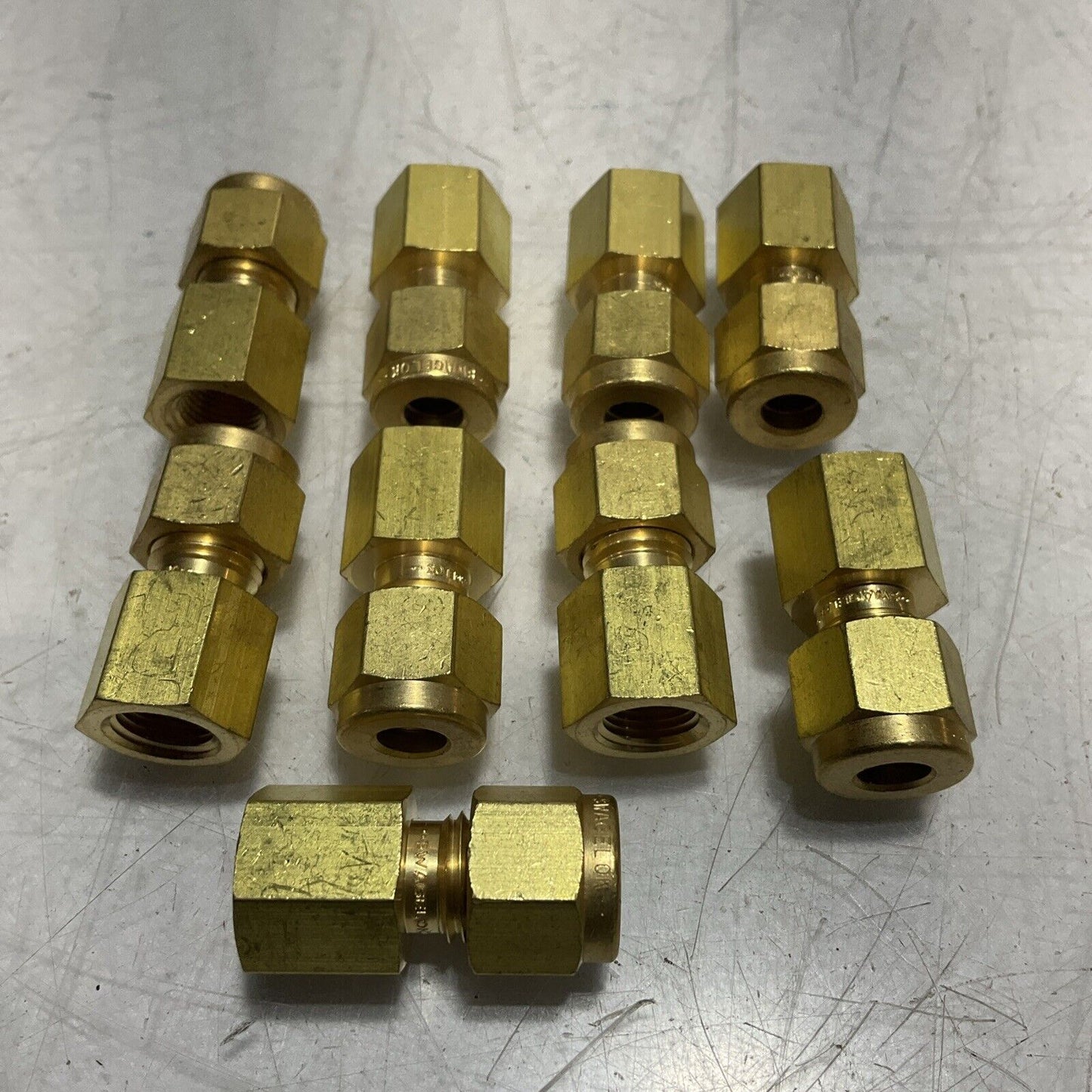SWAGELOK B-400-7-2 BRASS TUBE FITTING CONNECTOR FPN LOT OF 9 U3S