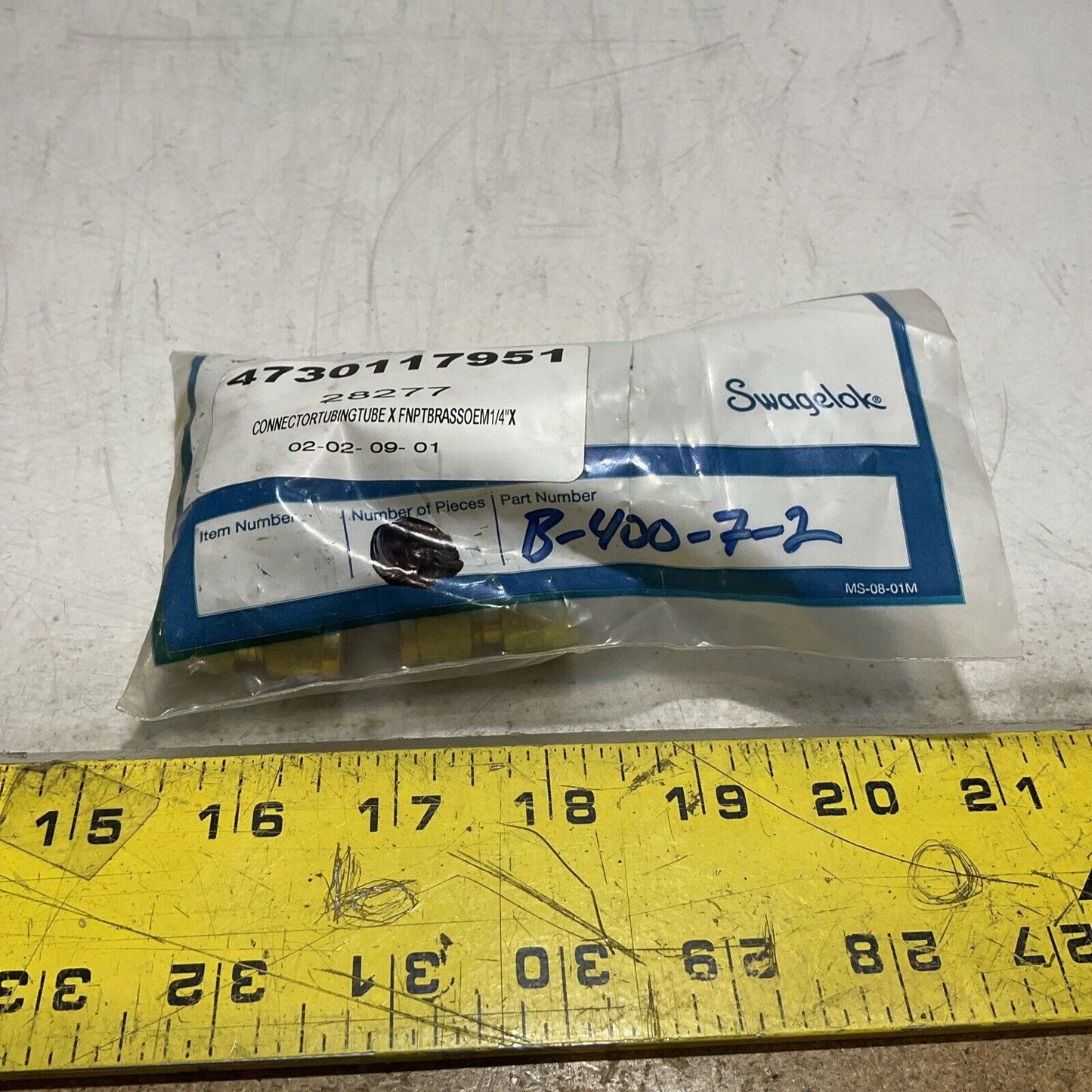 SWAGELOK B-400-7-2 BRASS TUBE FITTING CONNECTOR FPN LOT OF 9 U3S