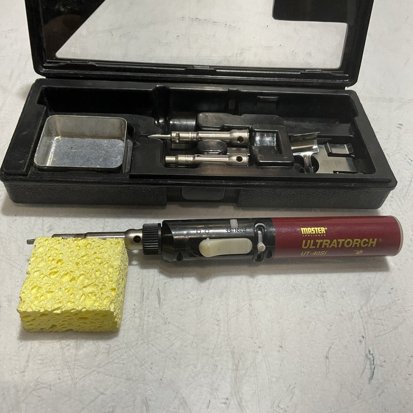 MASTER APPLICATION UT-40SIK SOLDERING IRON/HEATING TOOL BOX KIT U3S