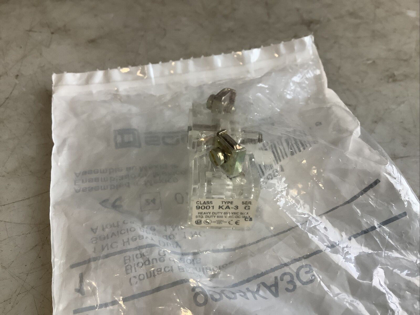 SQUARE D 9001KA3G CONTACT BLOCK 1NC 555