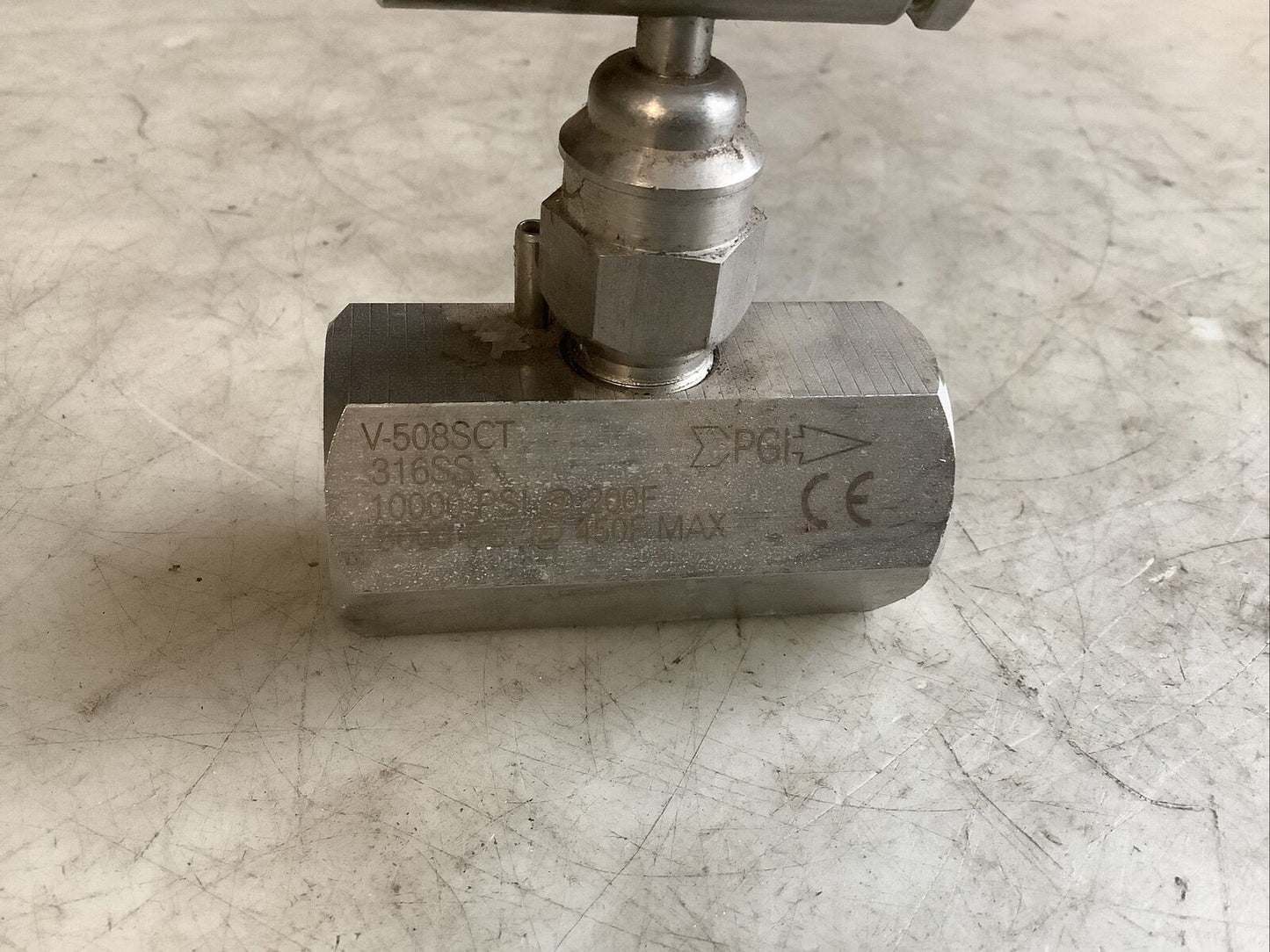 PARKER V-508SCT T-HANDLE VALVE 316SS FEMALE/FEMALE 10000PSI AT 200F 678
