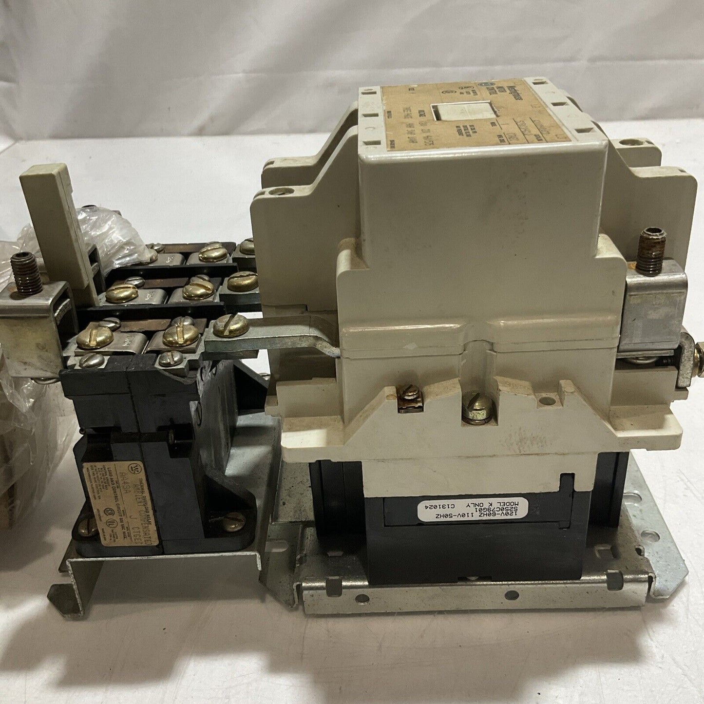 WESTINGHOUSE MOTOR CONTROL A200M4CACD MOTOR STARTER 200V U3S