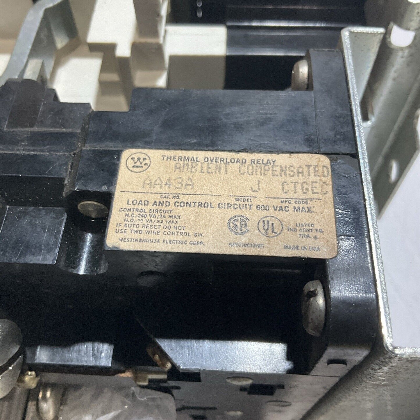 WESTINGHOUSE MOTOR CONTROL A200M4CACD MOTOR STARTER 200V U3S