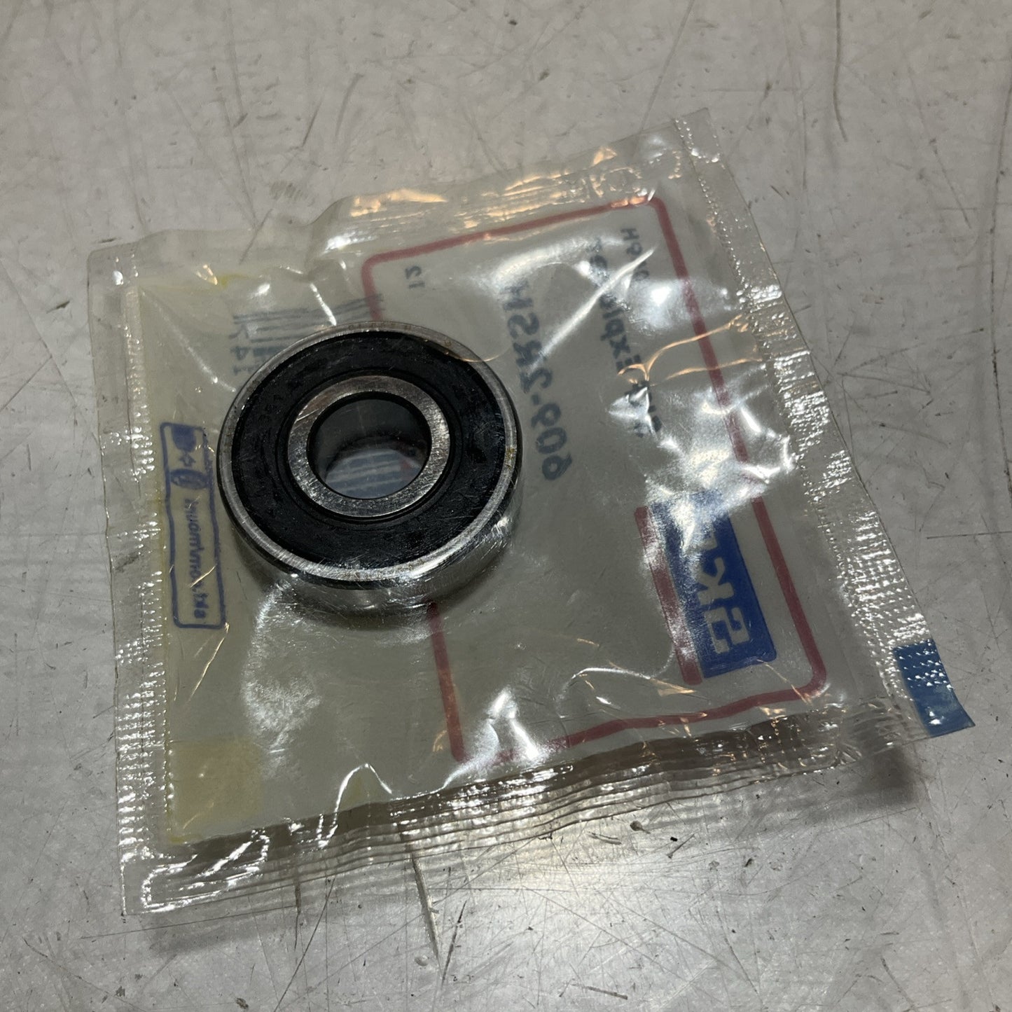 SKF  609-2RSH DEEP GROOVE BALL  BEARING SEAL LOT OF  4 U3S