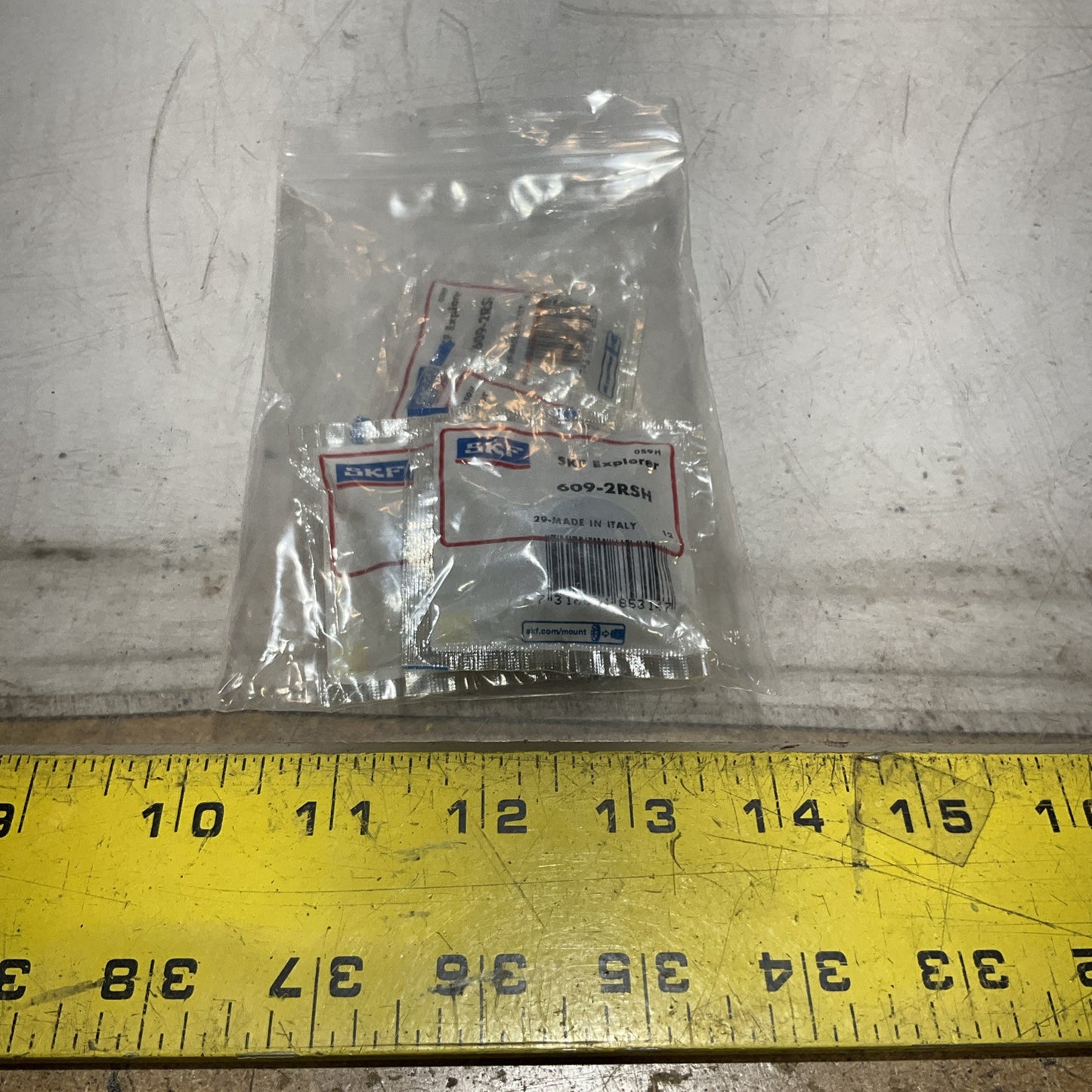 SKF  609-2RSH DEEP GROOVE BALL  BEARING SEAL LOT OF  4 U3S
