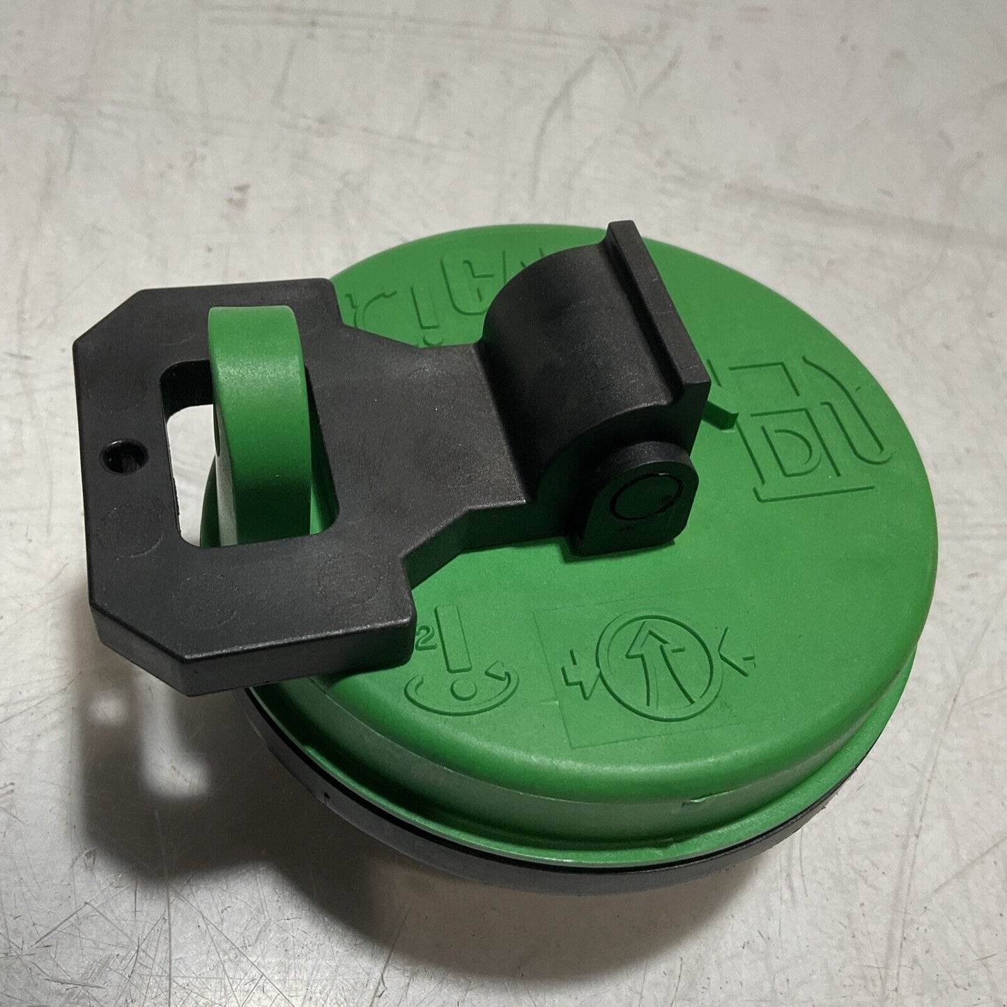 CAT-CATTERPILLAR 142-8828 BLACK AND GREEN LOCKABLE HYDRAULIC NON-VENT CAP U3S