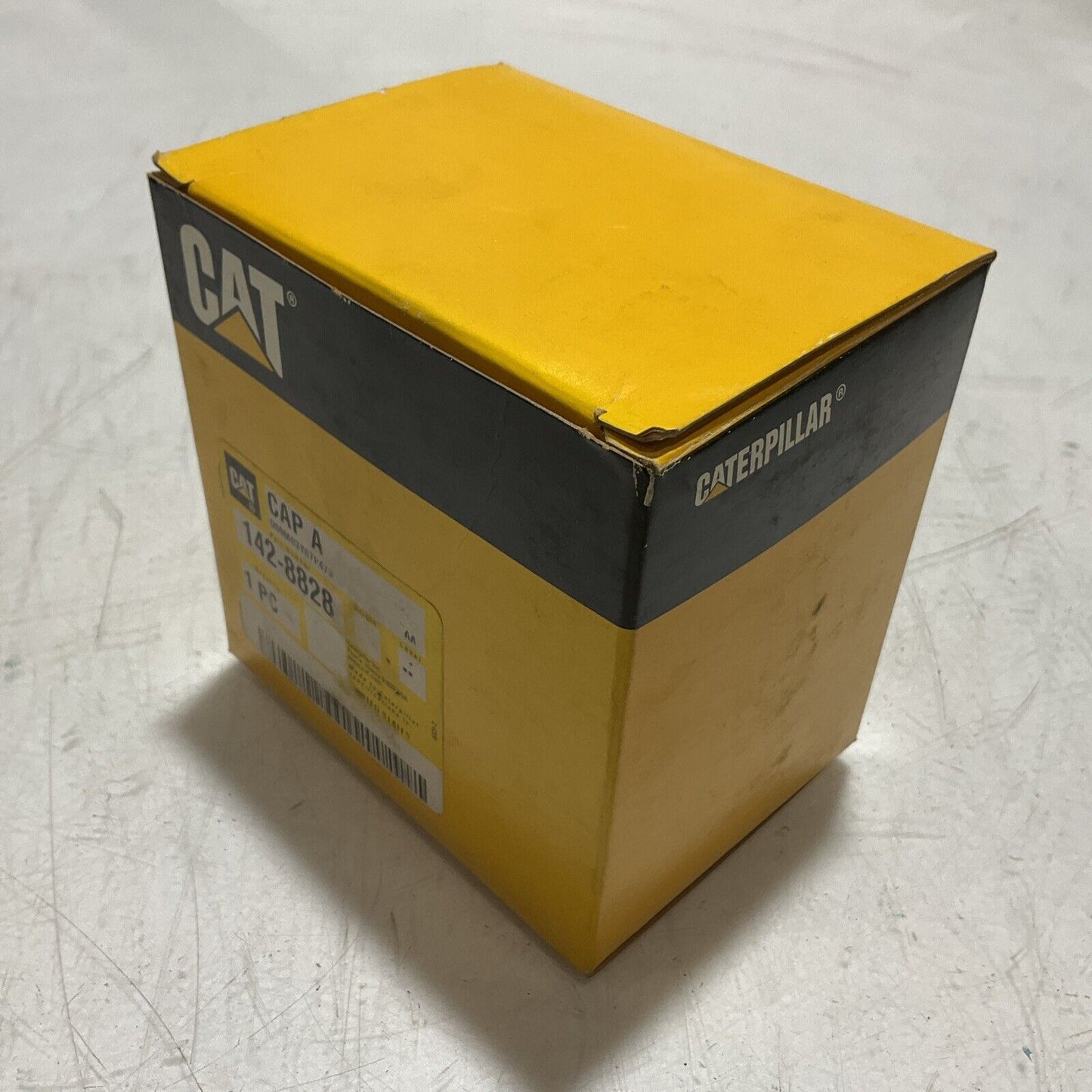 CAT-CATTERPILLAR 142-8828 BLACK AND GREEN LOCKABLE HYDRAULIC NON-VENT CAP U3S
