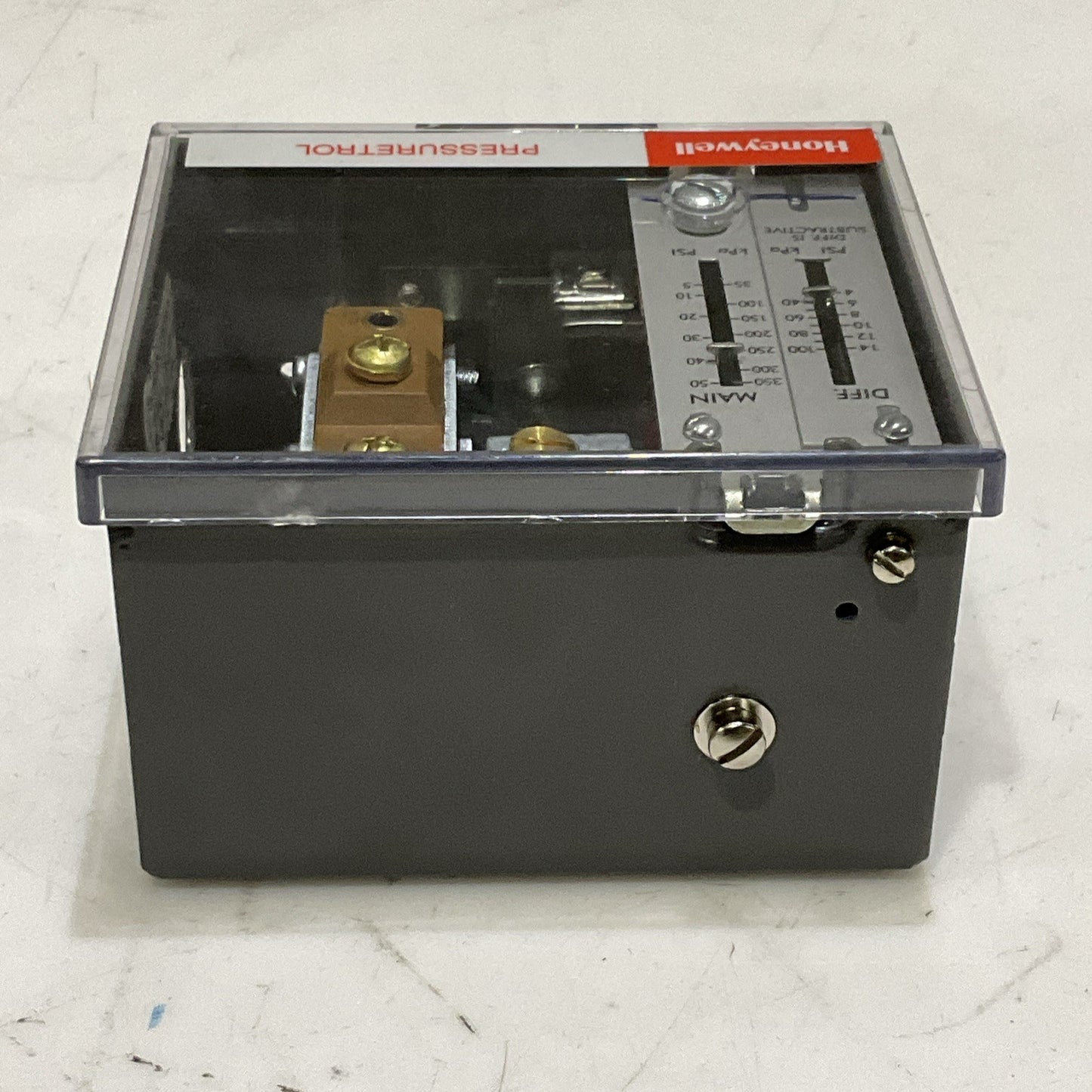 HONEYWELL L404F 1375 PRESSURETROL PRESSURE CONTROLLER SWITCH RANGE 5-50 PSI RM6