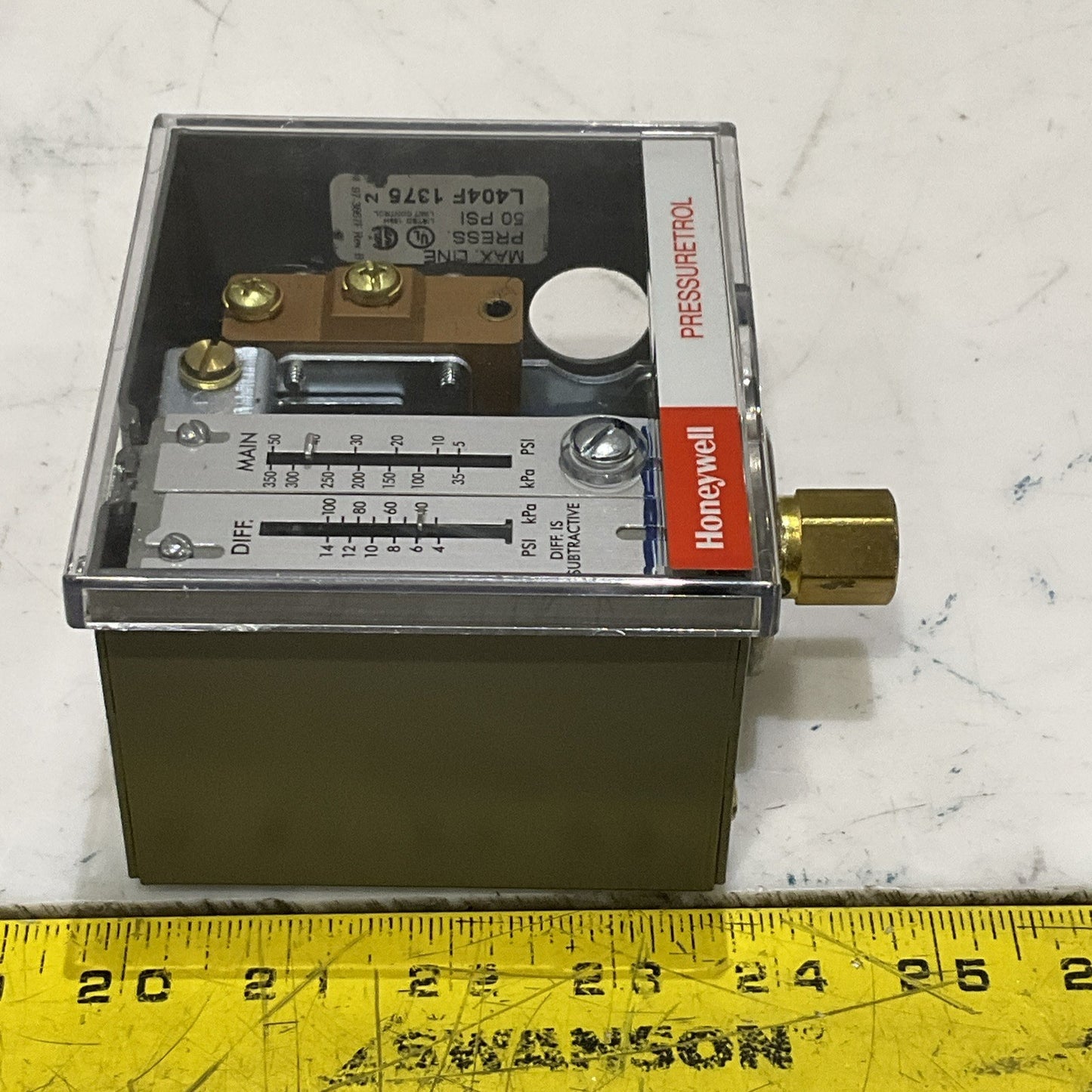 HONEYWELL L404F 1375 PRESSURETROL PRESSURE CONTROLLER SWITCH RANGE 5-50 PSI RM6
