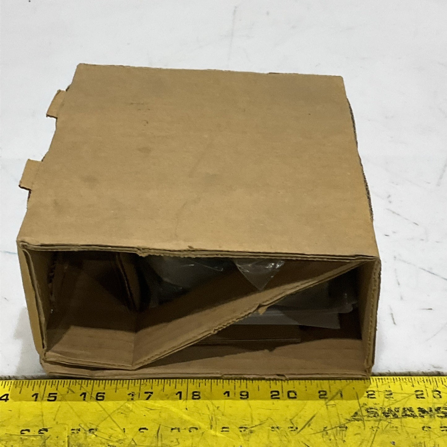 HONEYWELL L404F 1375 PRESSURETROL PRESSURE CONTROLLER SWITCH RANGE 5-50 PSI RM6